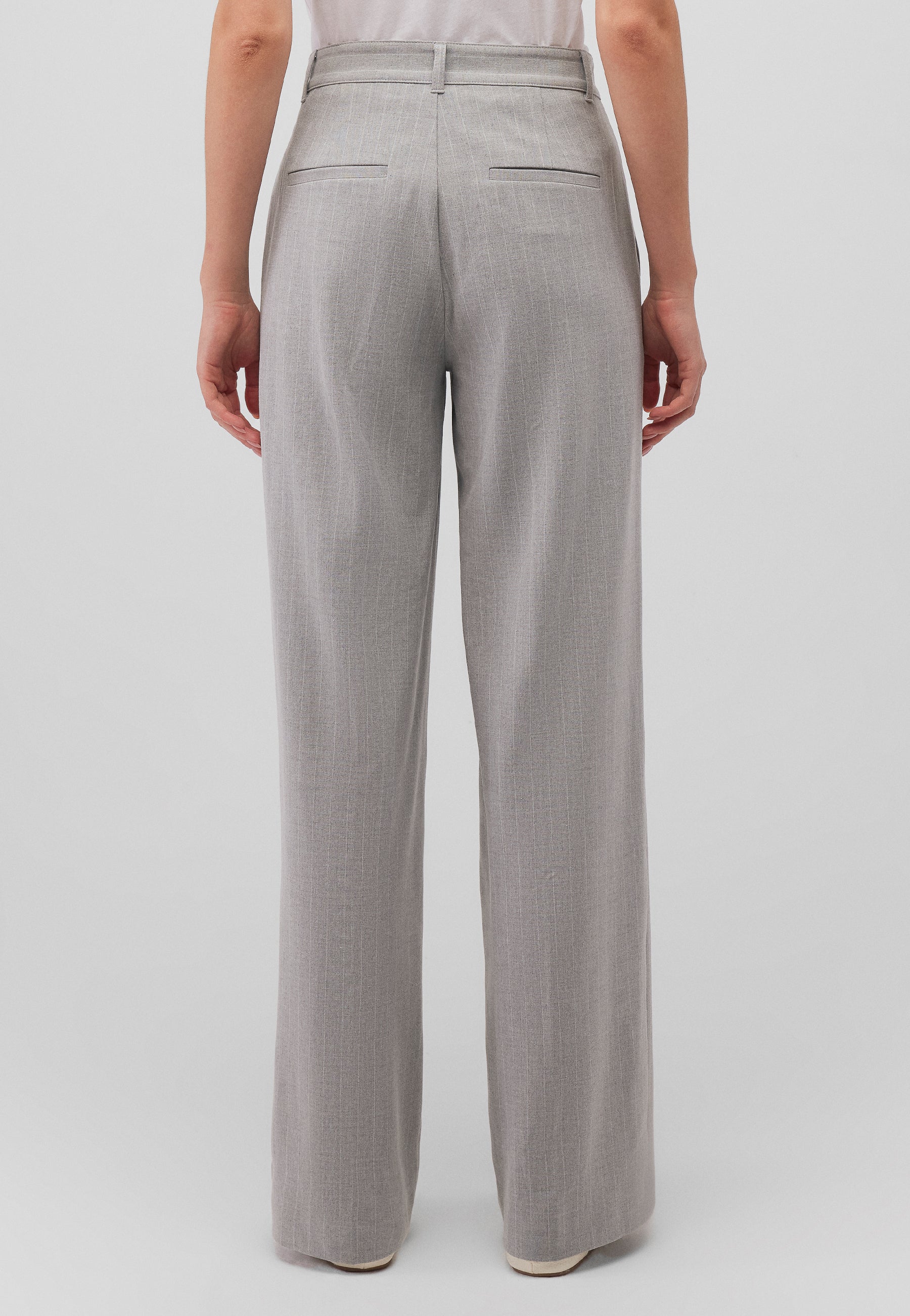 Woven Pants in Grey Stripe Hosen Mavi