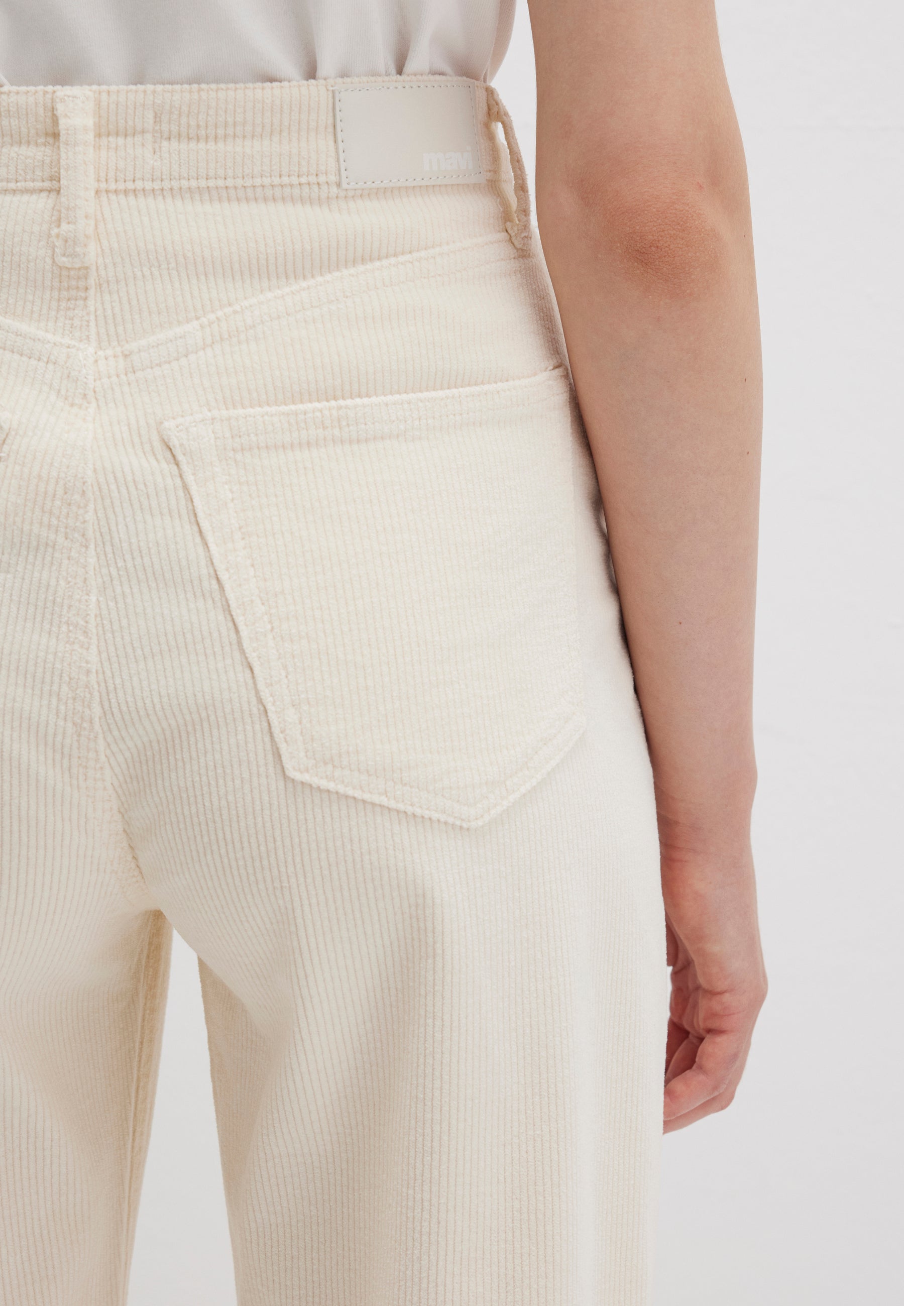 Laura in Angora Cord Hosen Mavi