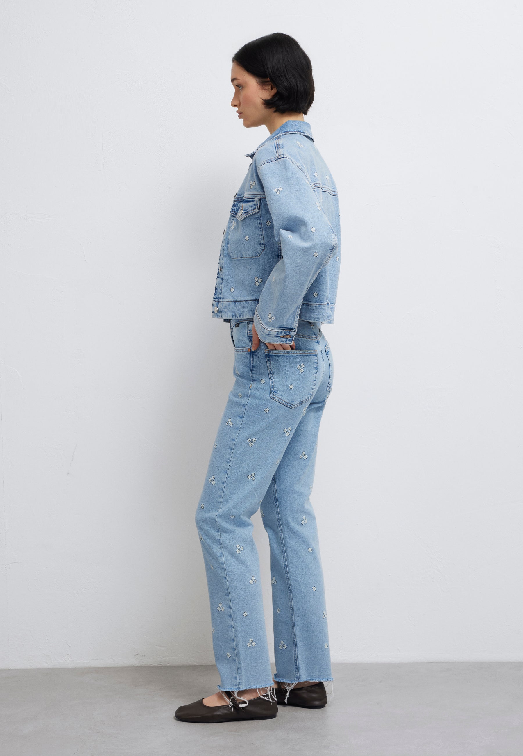 New York in Lt Blue Denim Jeans Mavi