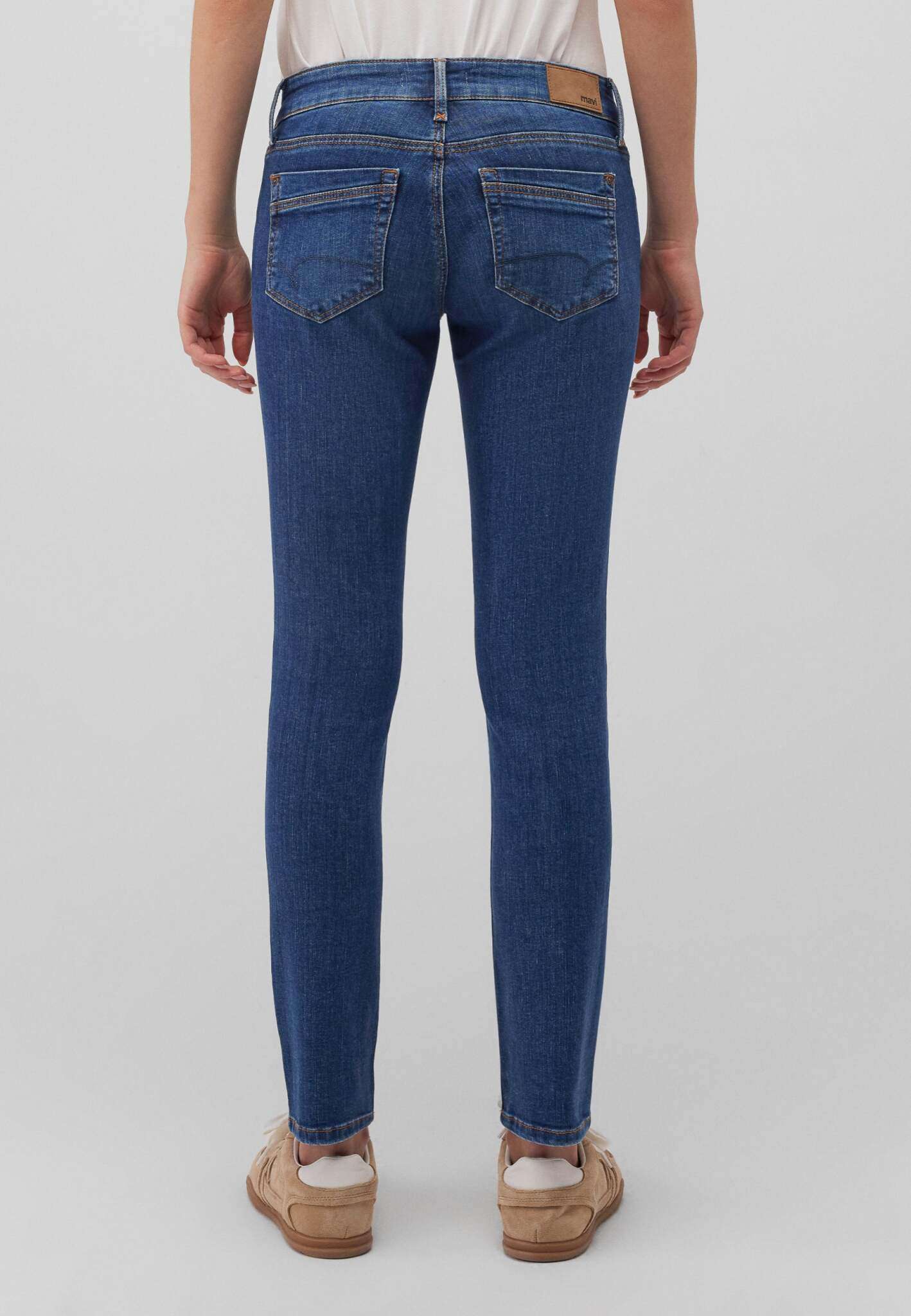 Lindy in Dark Brushed Venice Jeans Mavi