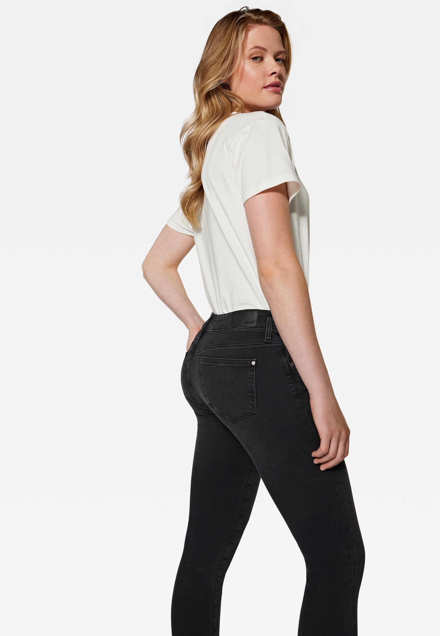 Lexy in Mid Smoke Glam Jeans Mavi