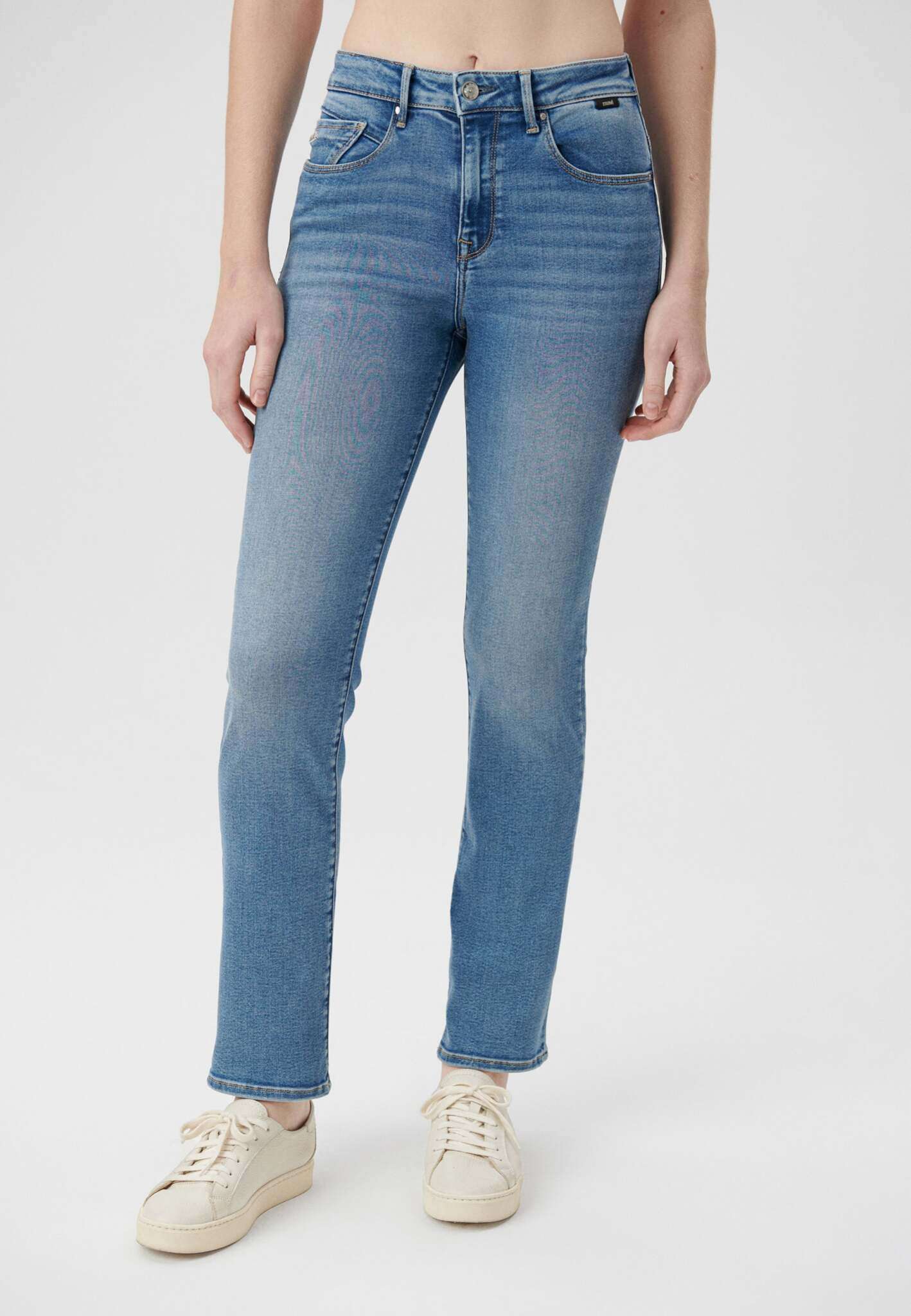 Kendra in Lt Brushed Super Shape Jeans Mavi