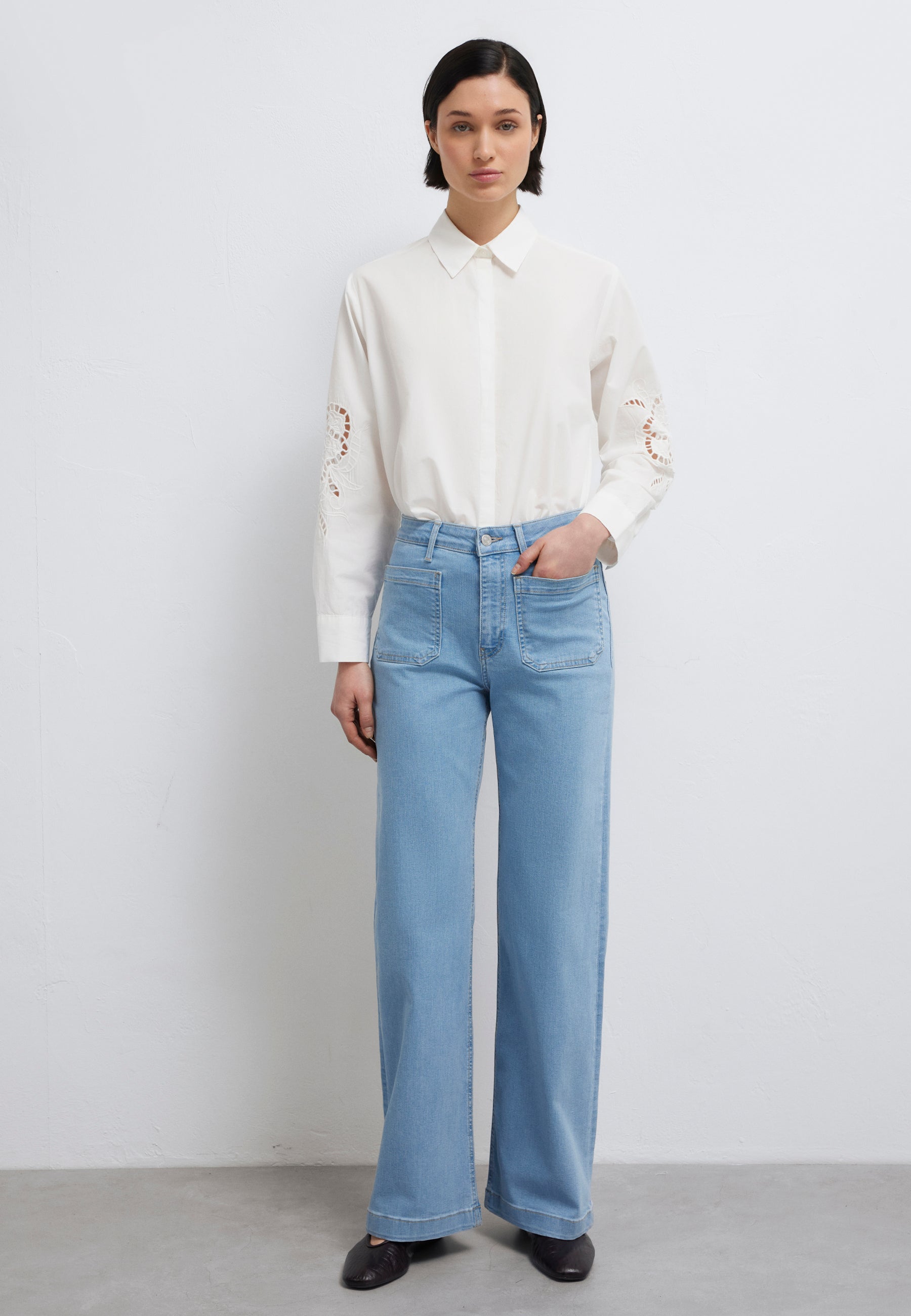 Long Sleeve Woven Shirt in Antique White Hemden Mavi