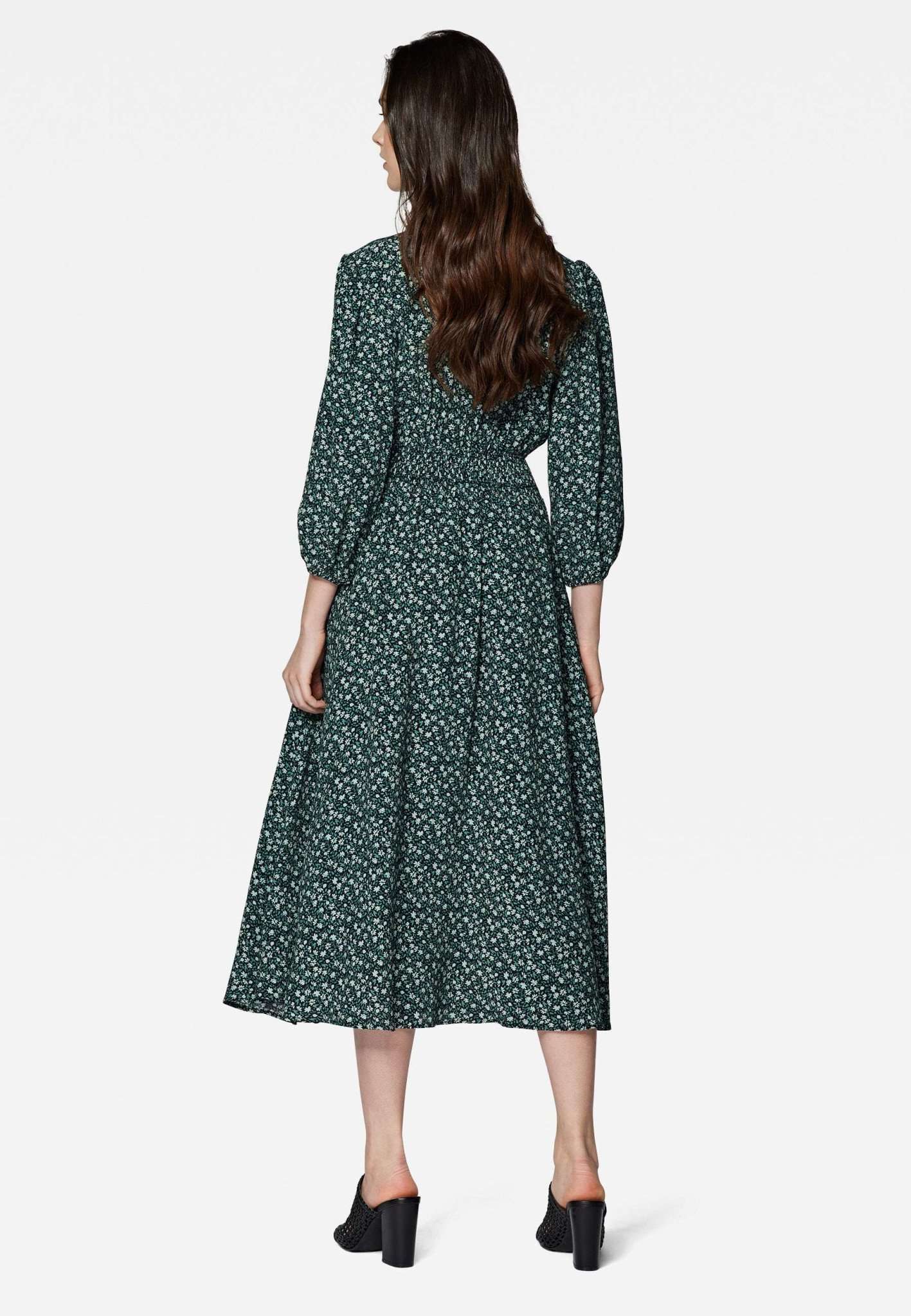 Printed Dress in Black Petal Print Kleider Mavi