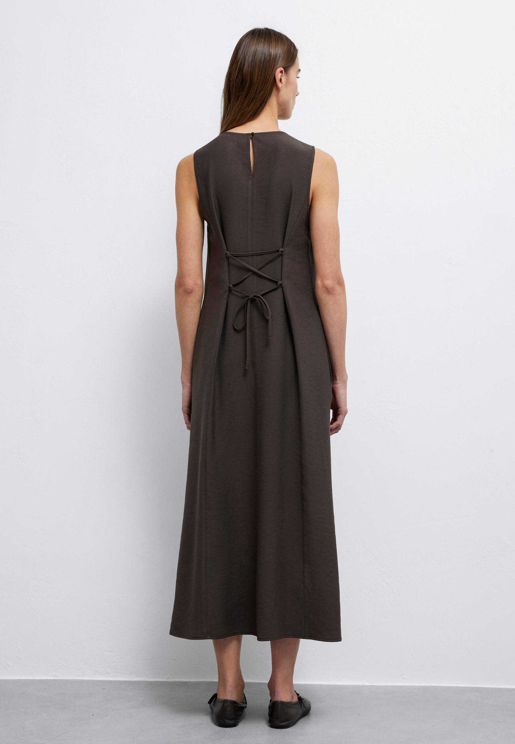 Woven Maxi Dress in Mulch Kleider Mavi
