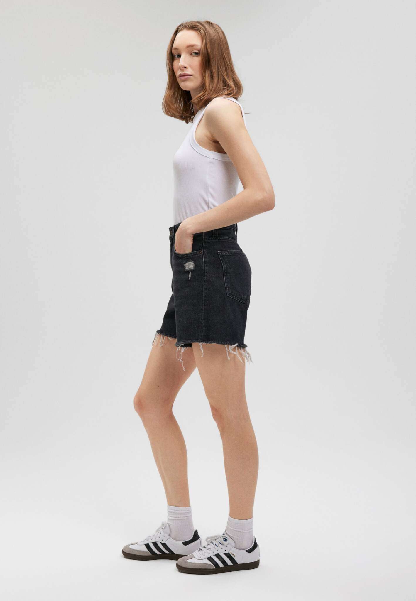 Millie in Smoke 90S Jeansshorts Mavi