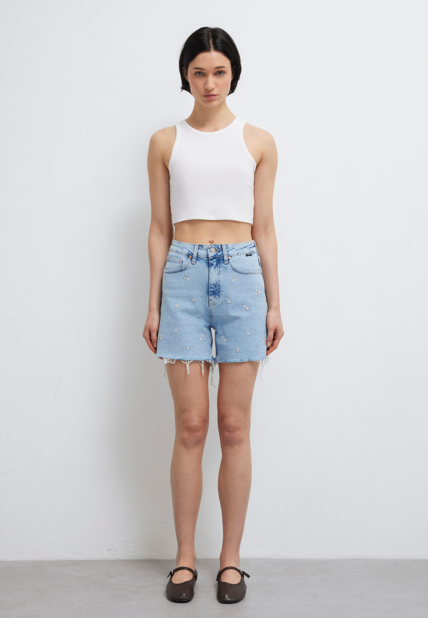 Millie in Lt Blue Denim Jeansshorts Mavi