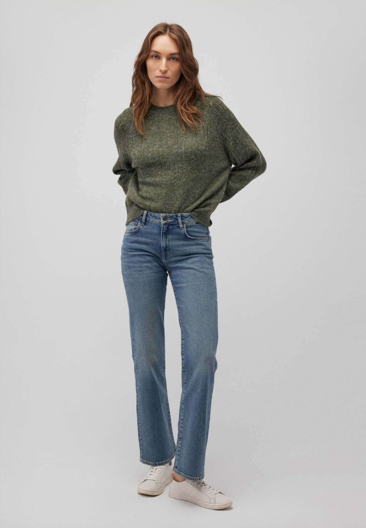 Crew Neck Sweater in Beetle Pullover Mavi