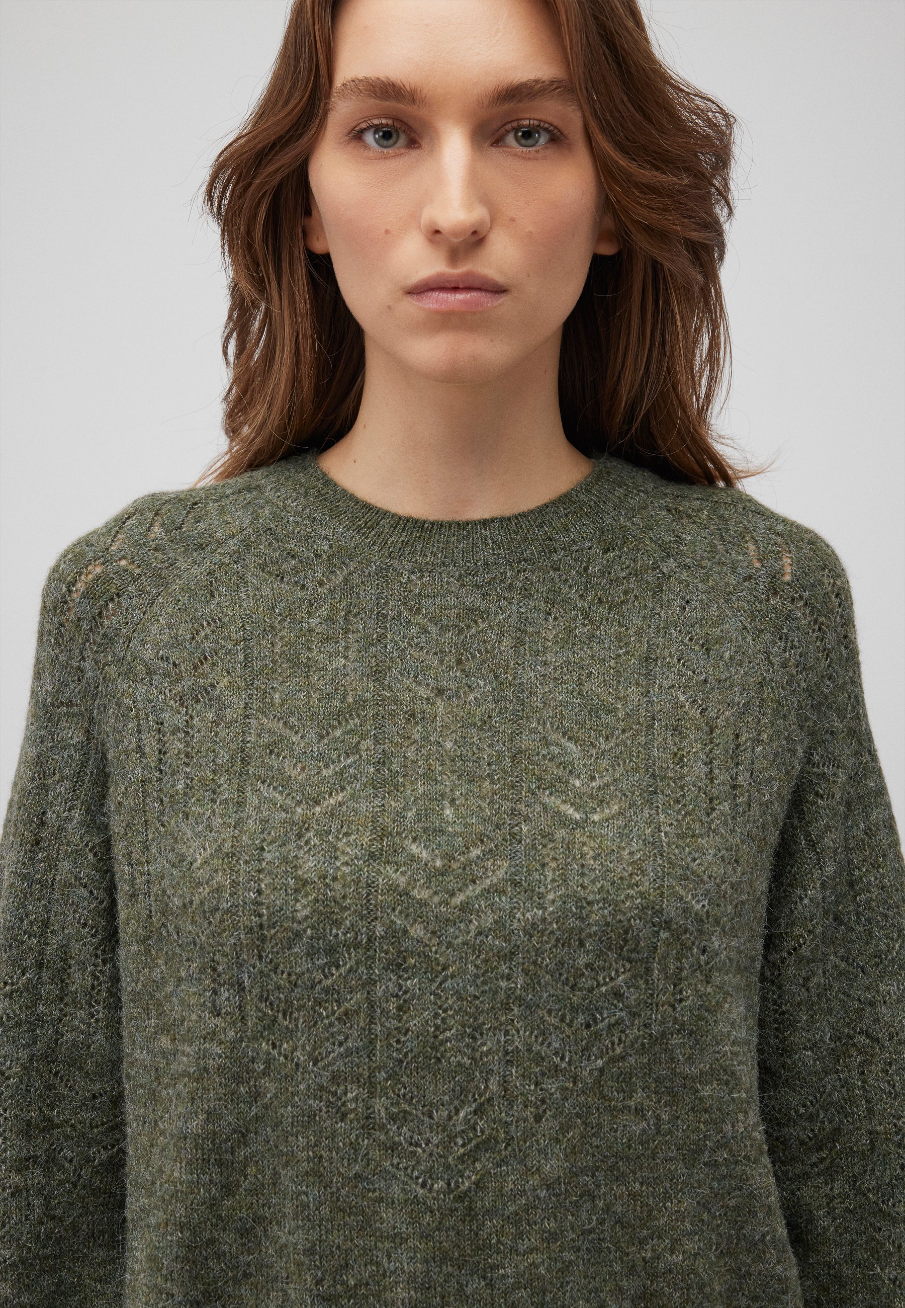 Crew Neck Sweater in Beetle Pullover Mavi