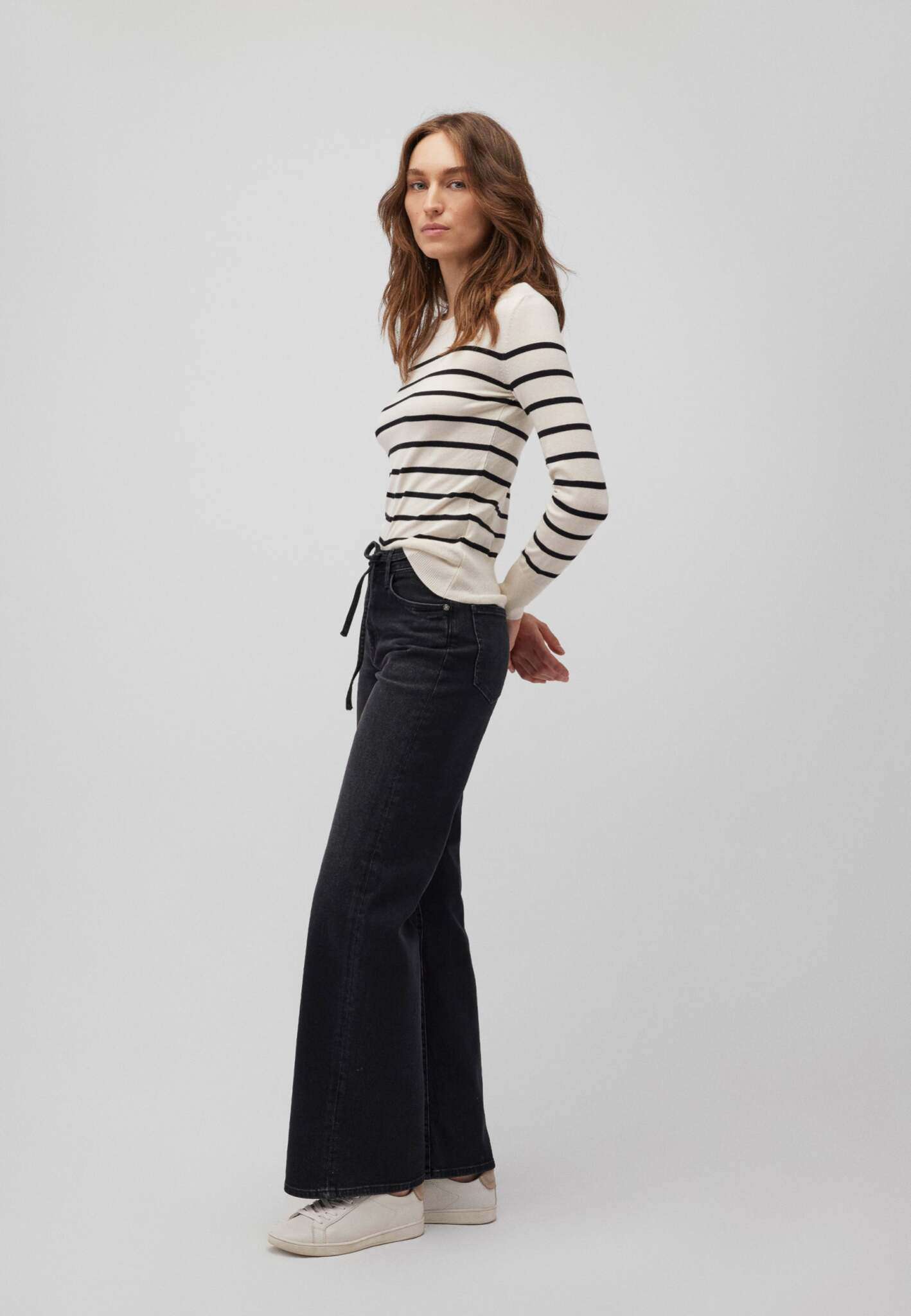 Crew Neck Sweater in Black Stripe Pullover Mavi