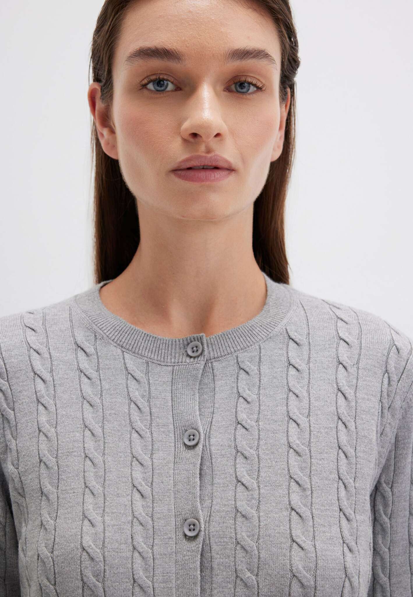 Button Short Cardigan in Mid Grey Melange Strickjacken Mavi