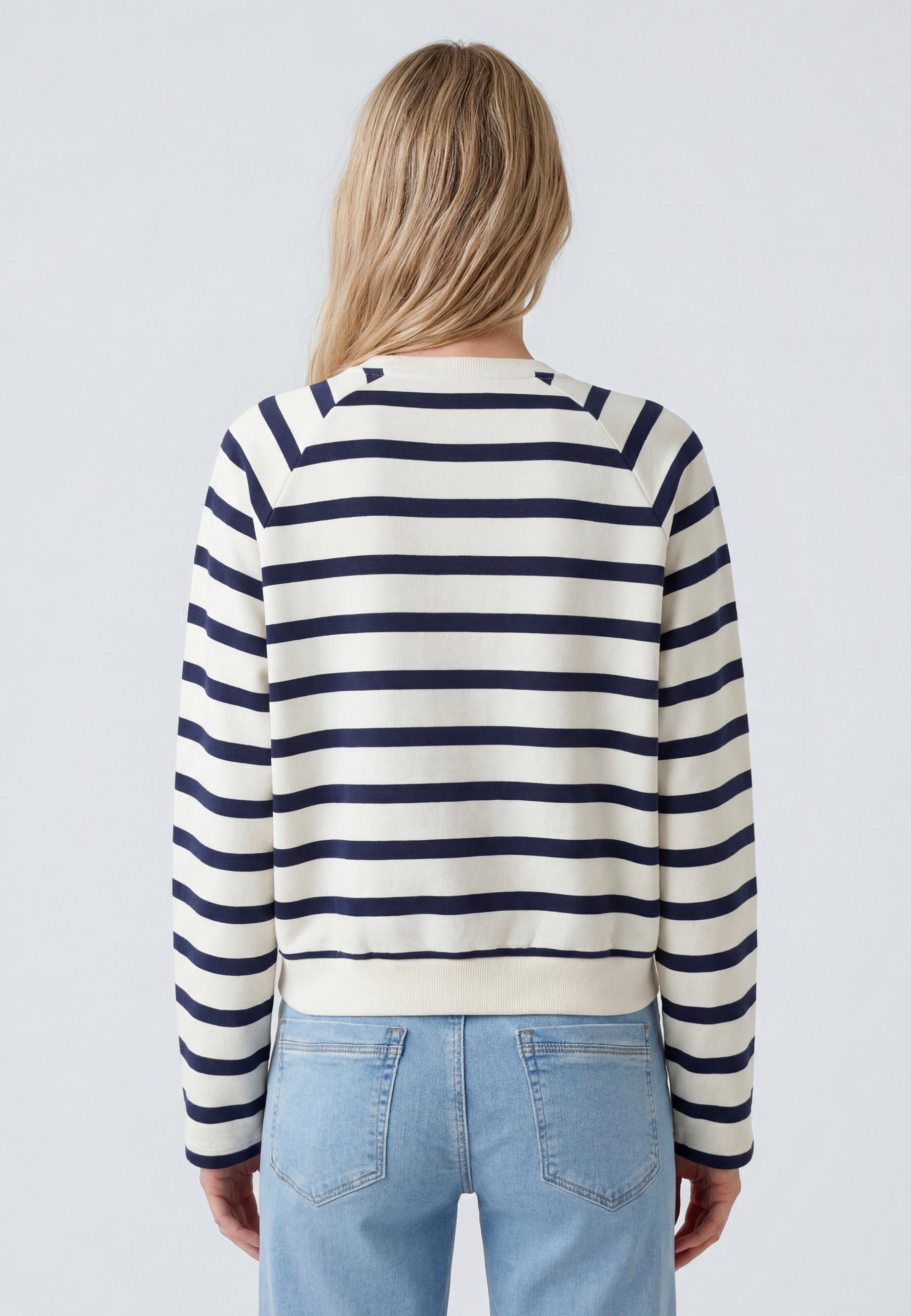 Crew Neck Sweatshirt in Black Iris Sweatshirts Mavi