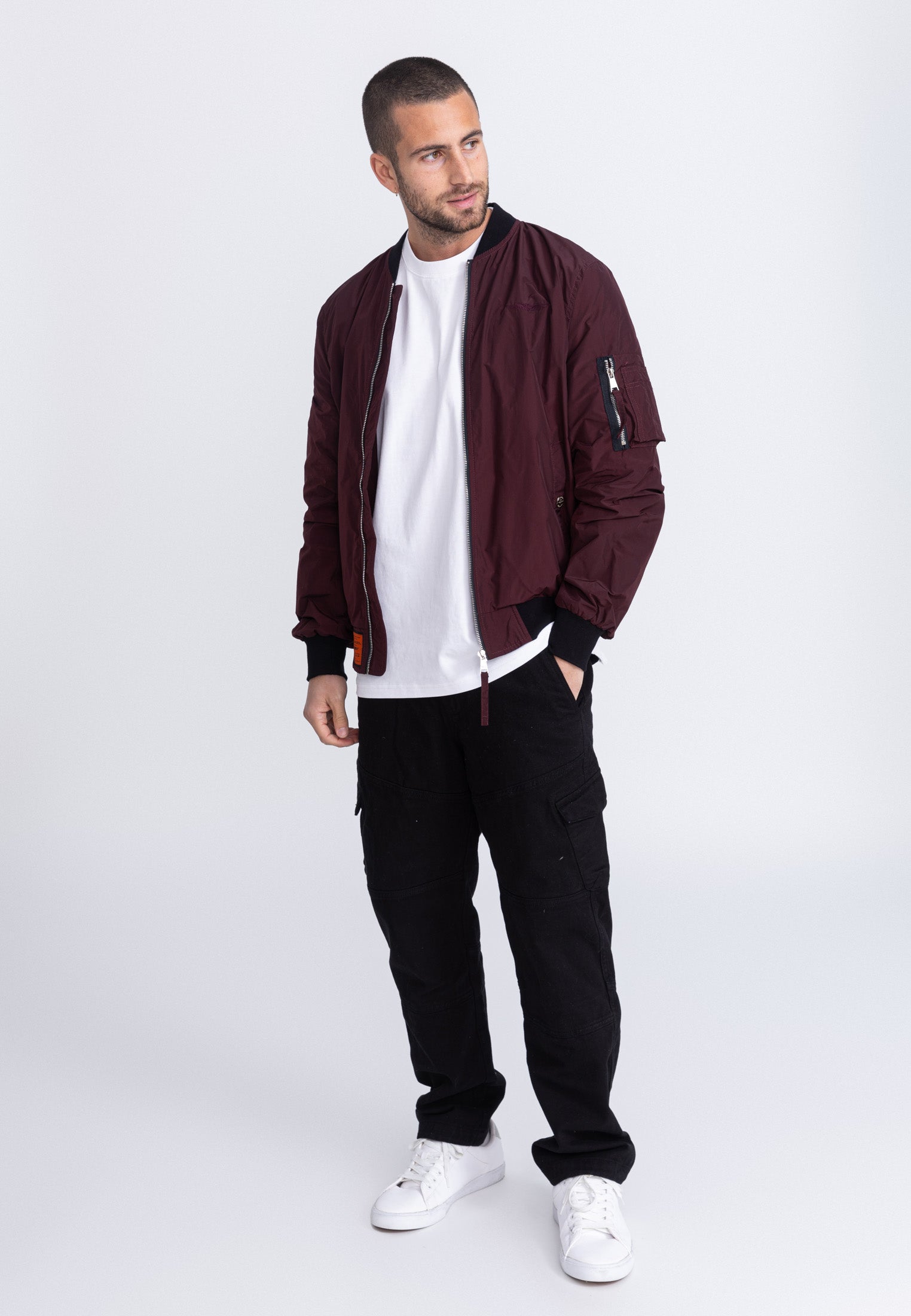 MA1 M Bomberjacke in Burgundy Jacken Bombers Original   