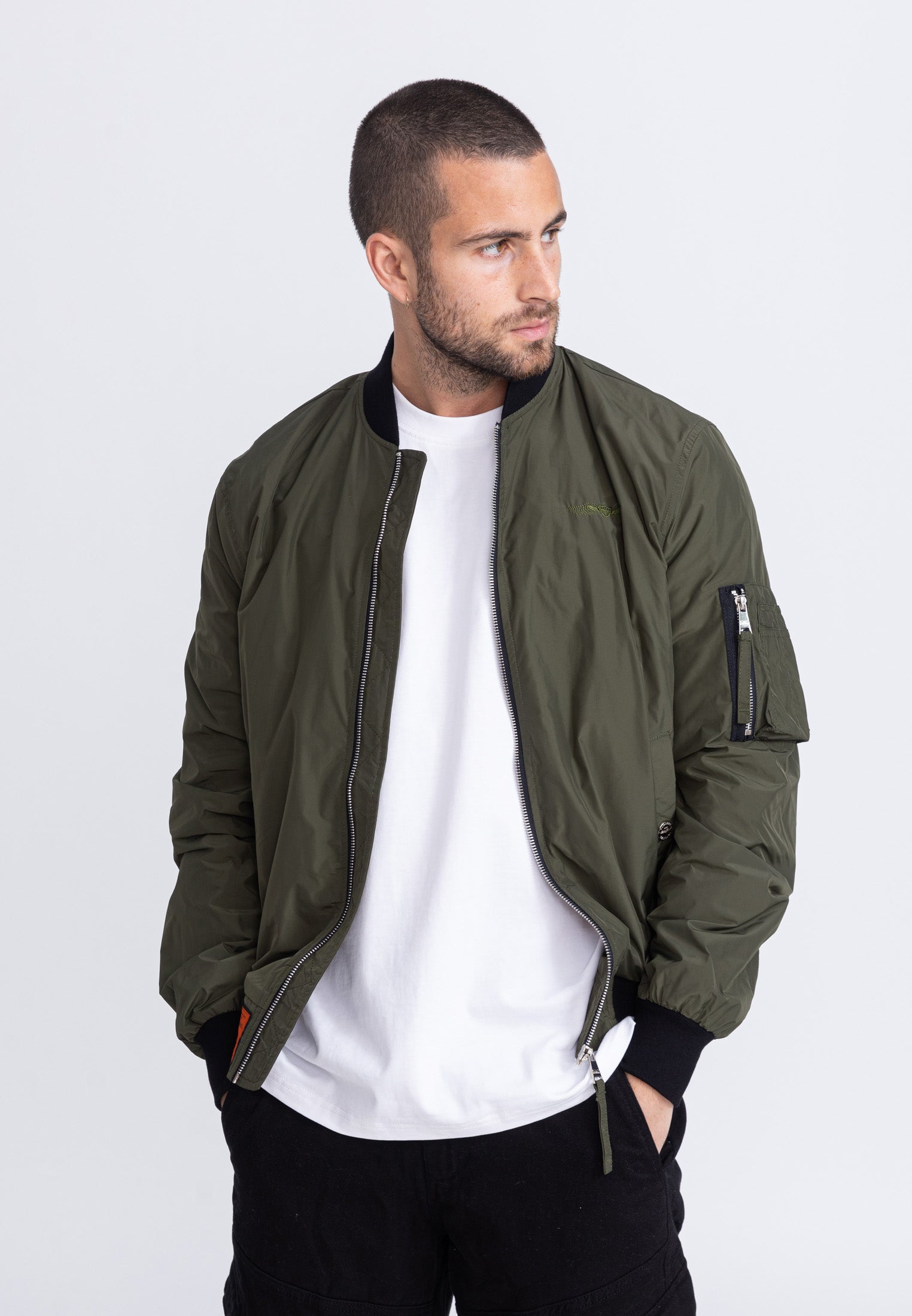 MA1 M Bomberjacke in Kaki Jacken Bombers Original