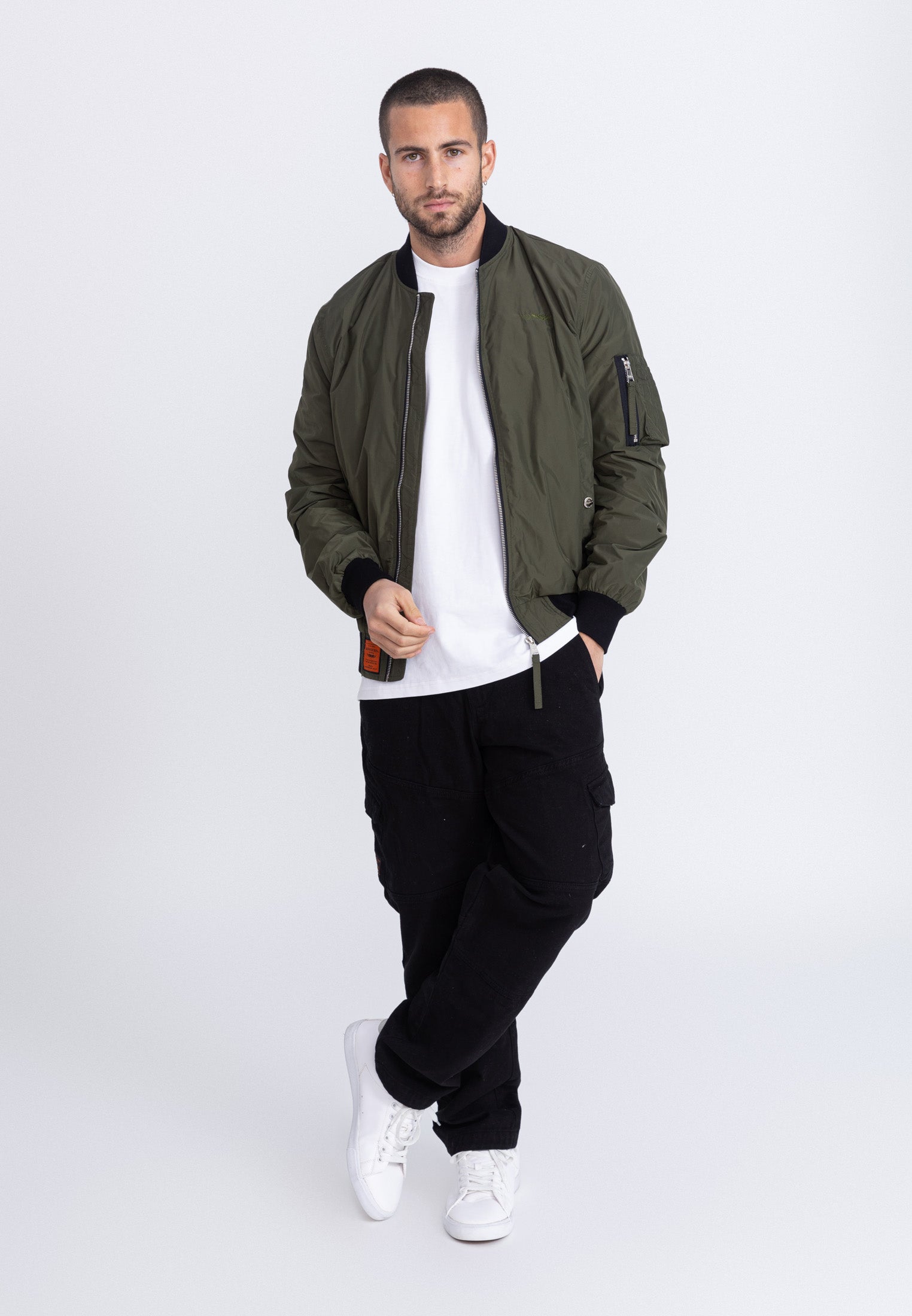 MA1 M Bomberjacke in Kaki Jacken Bombers Original