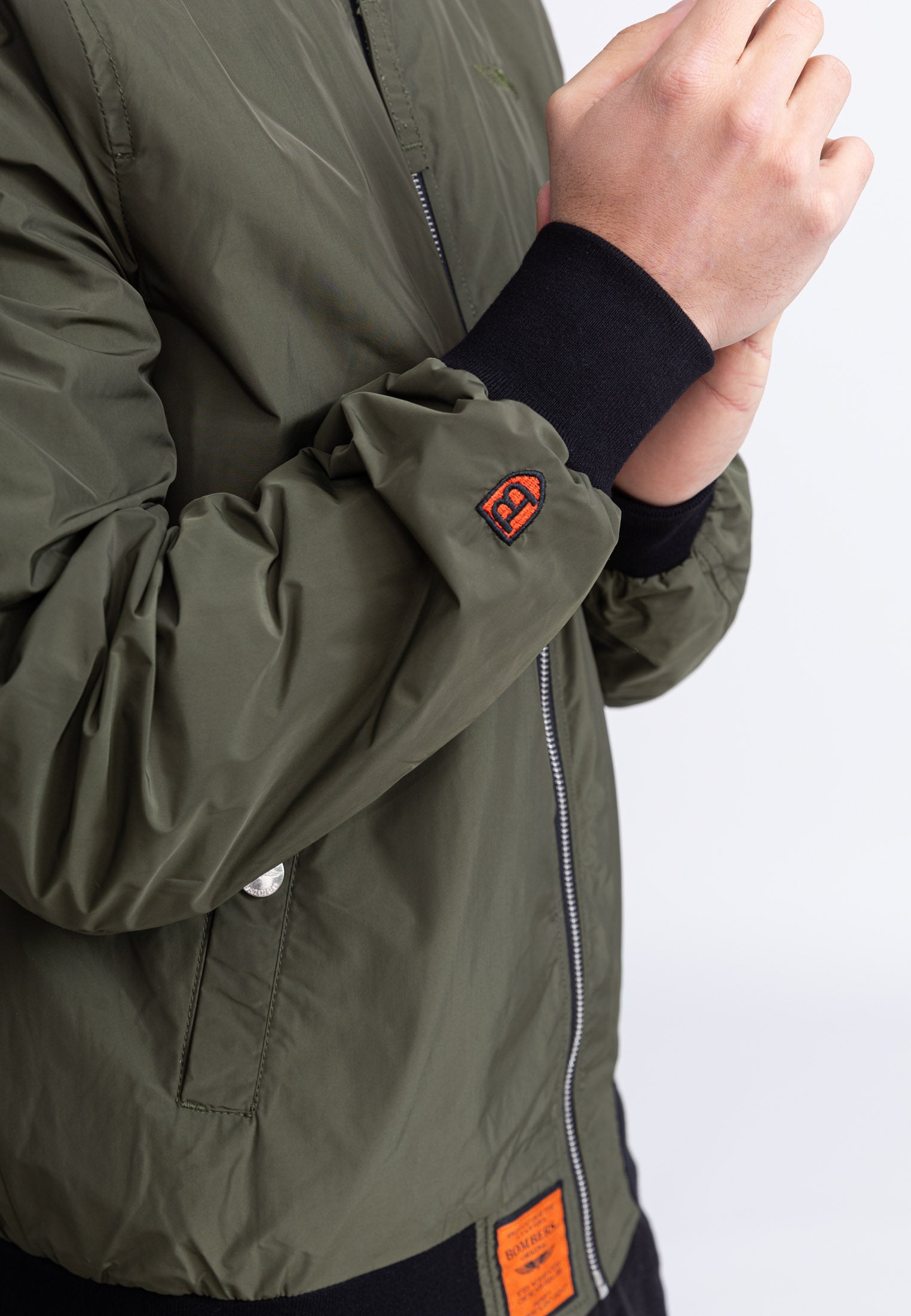 MA1 M Bomberjacke in Kaki Jacken Bombers Original
