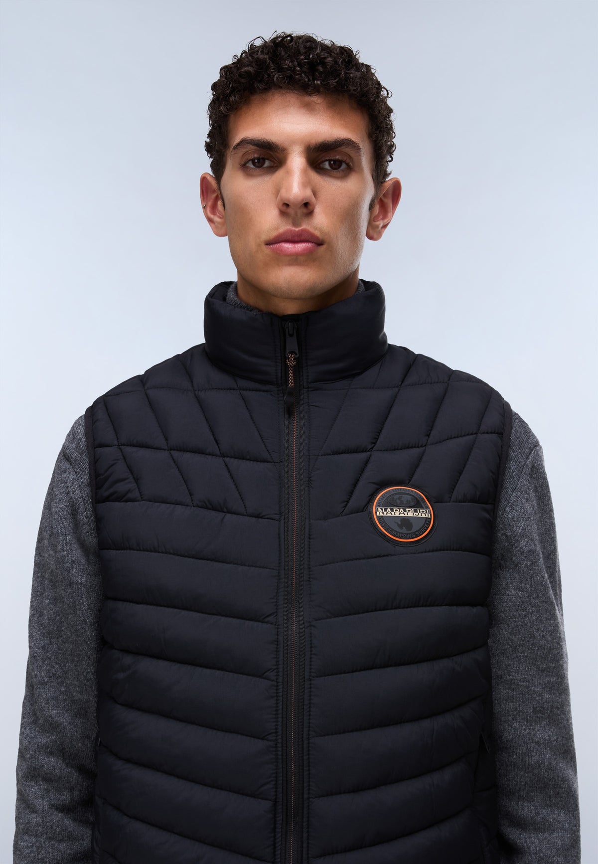 Gilet A-LAPAZ V in Lapaz Black Mrs Jacken Napapijri