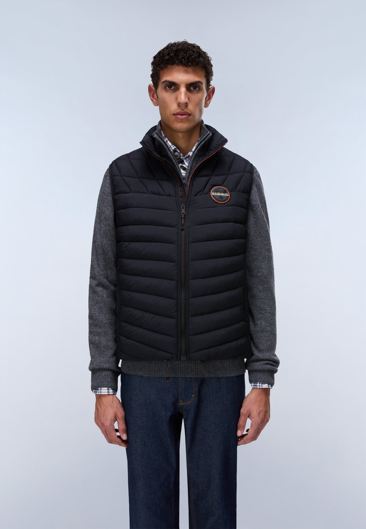 Gilet A-LAPAZ V in Lapaz Black Mrs Jacken Napapijri