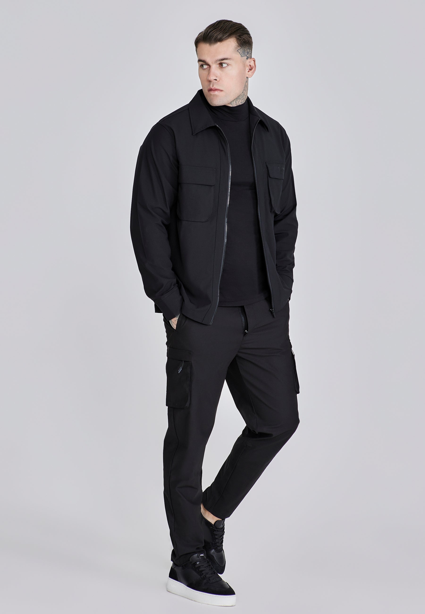 Utility Overshirt in Black Hemden SikSilk