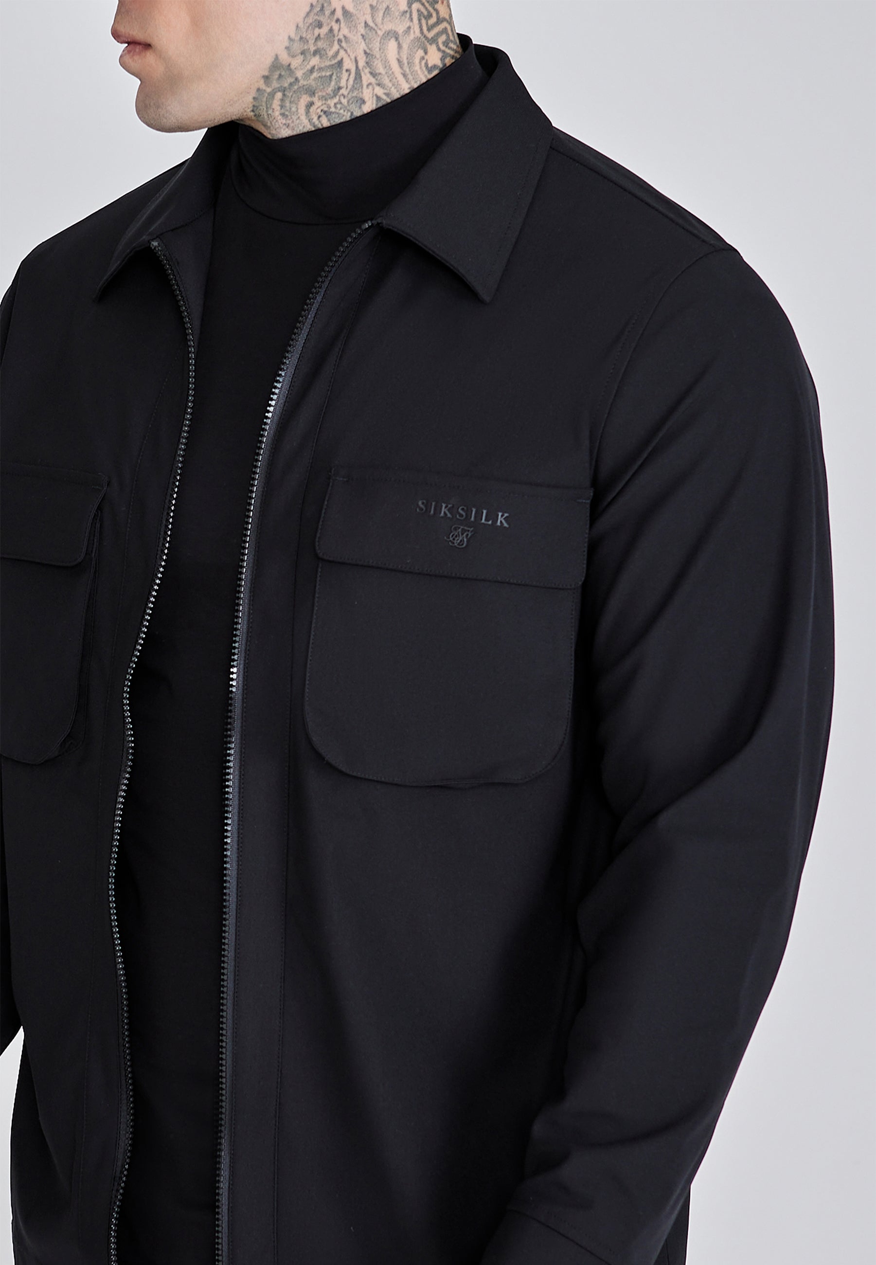 Utility Overshirt in Black Hemden SikSilk