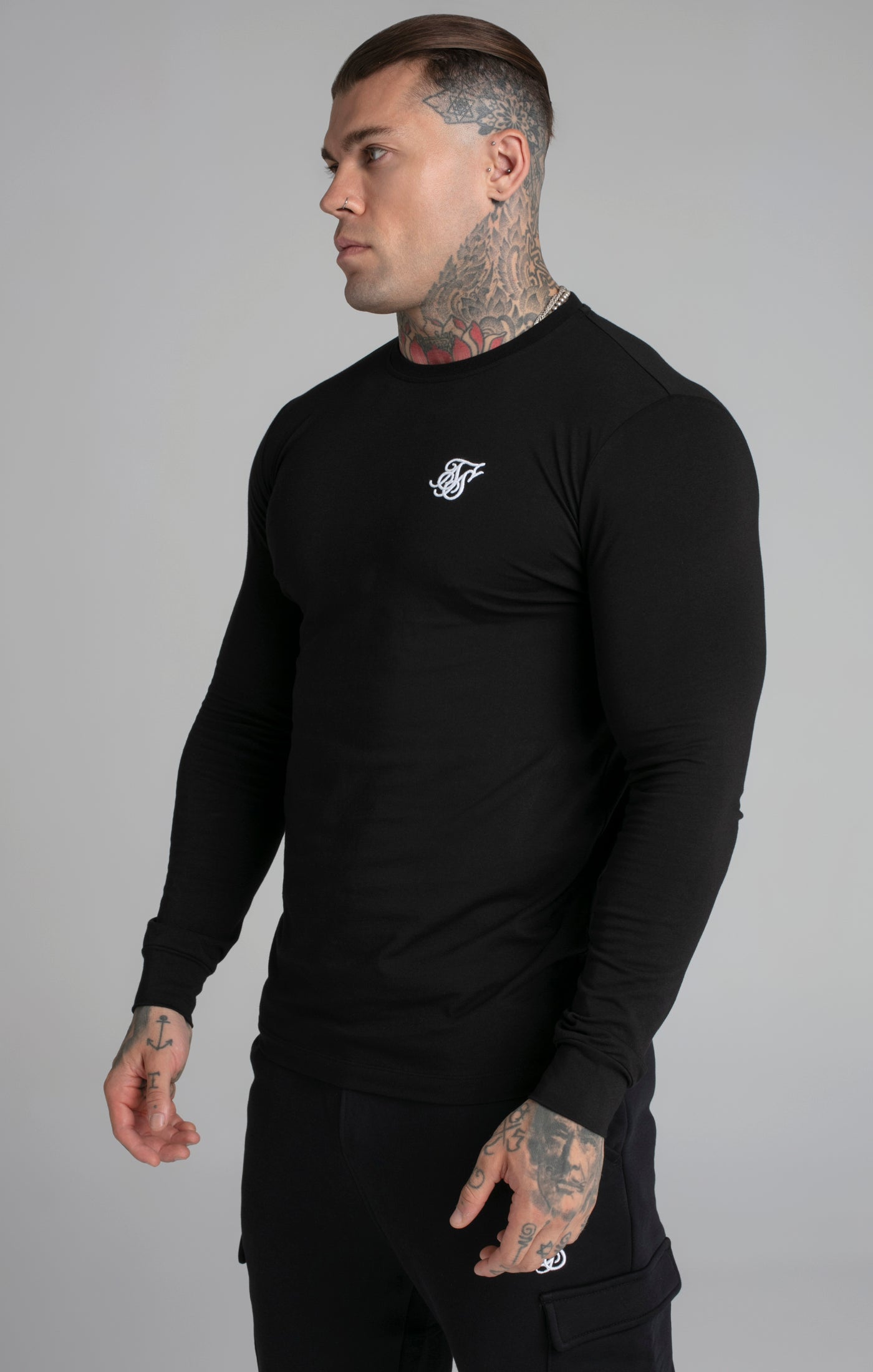 Essential Sweatshirt in Black Sweatshirts SikSilk