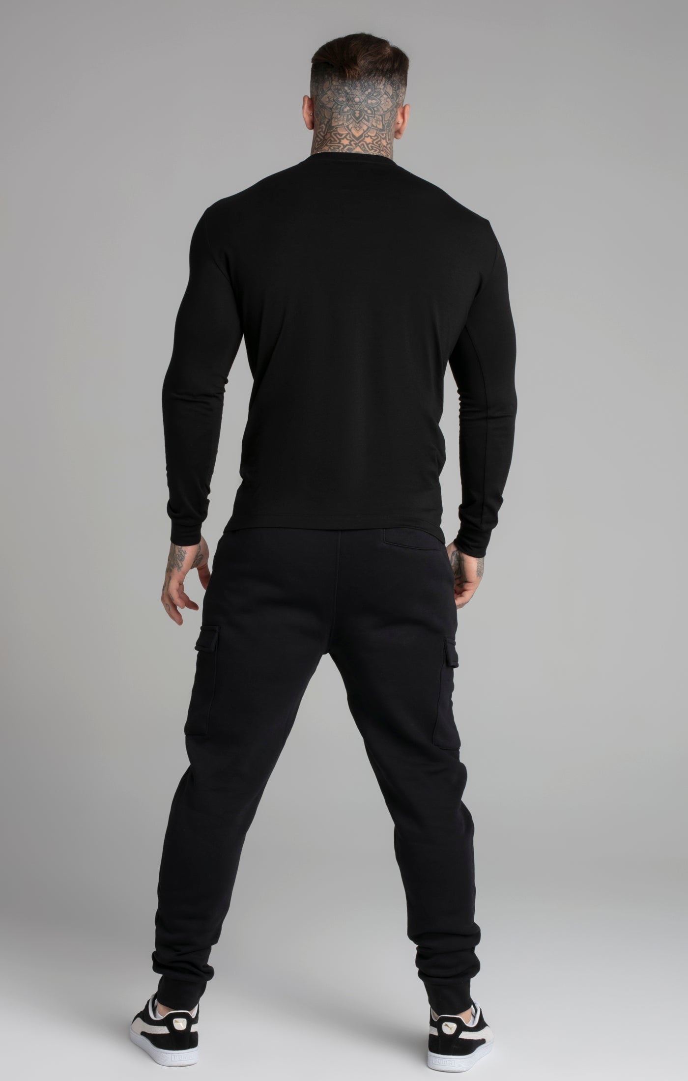 Essential Sweatshirt in Black Sweatshirts SikSilk