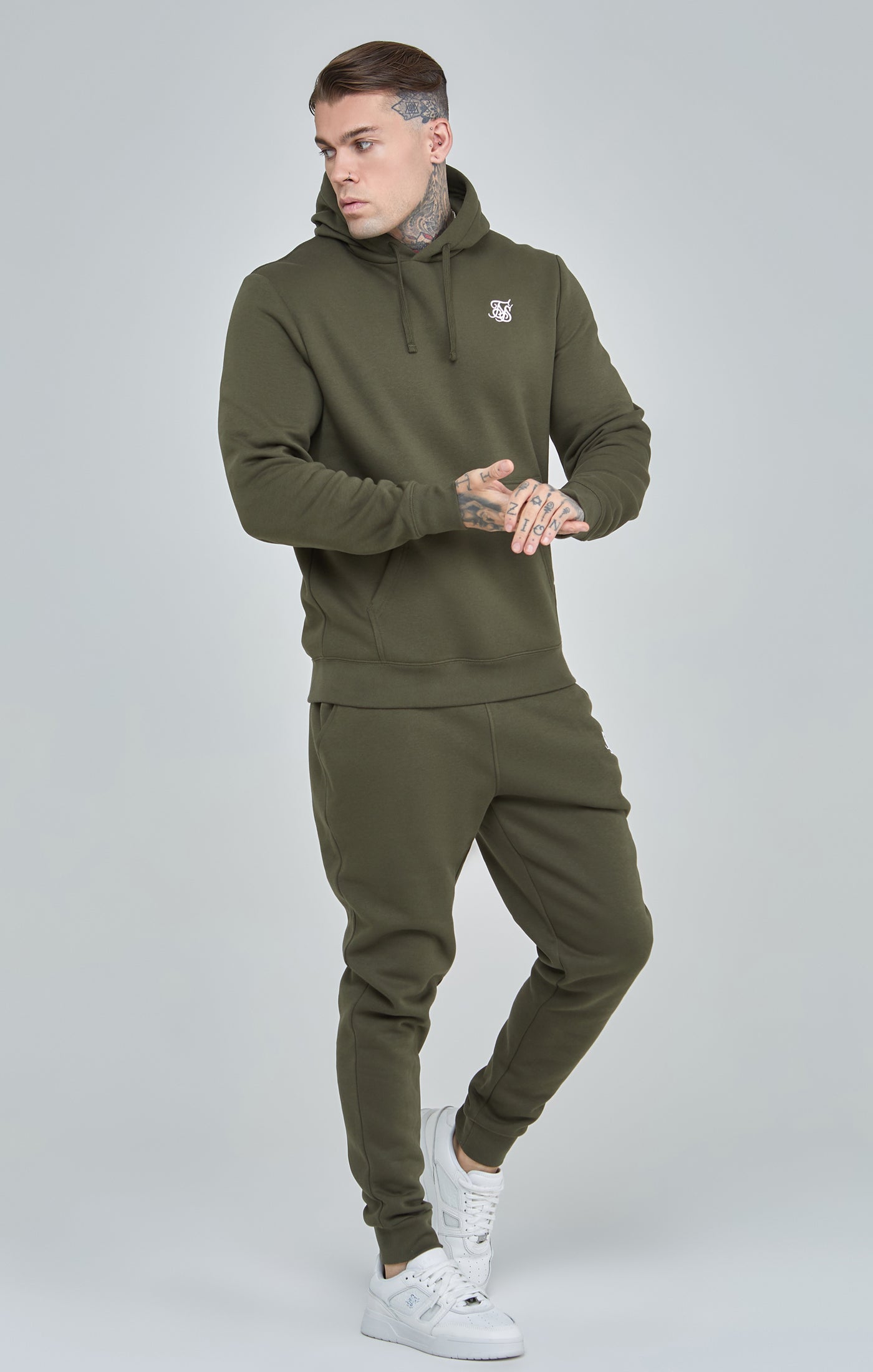 Essential Cuffed Jogger in Khaki Hosen SikSilk