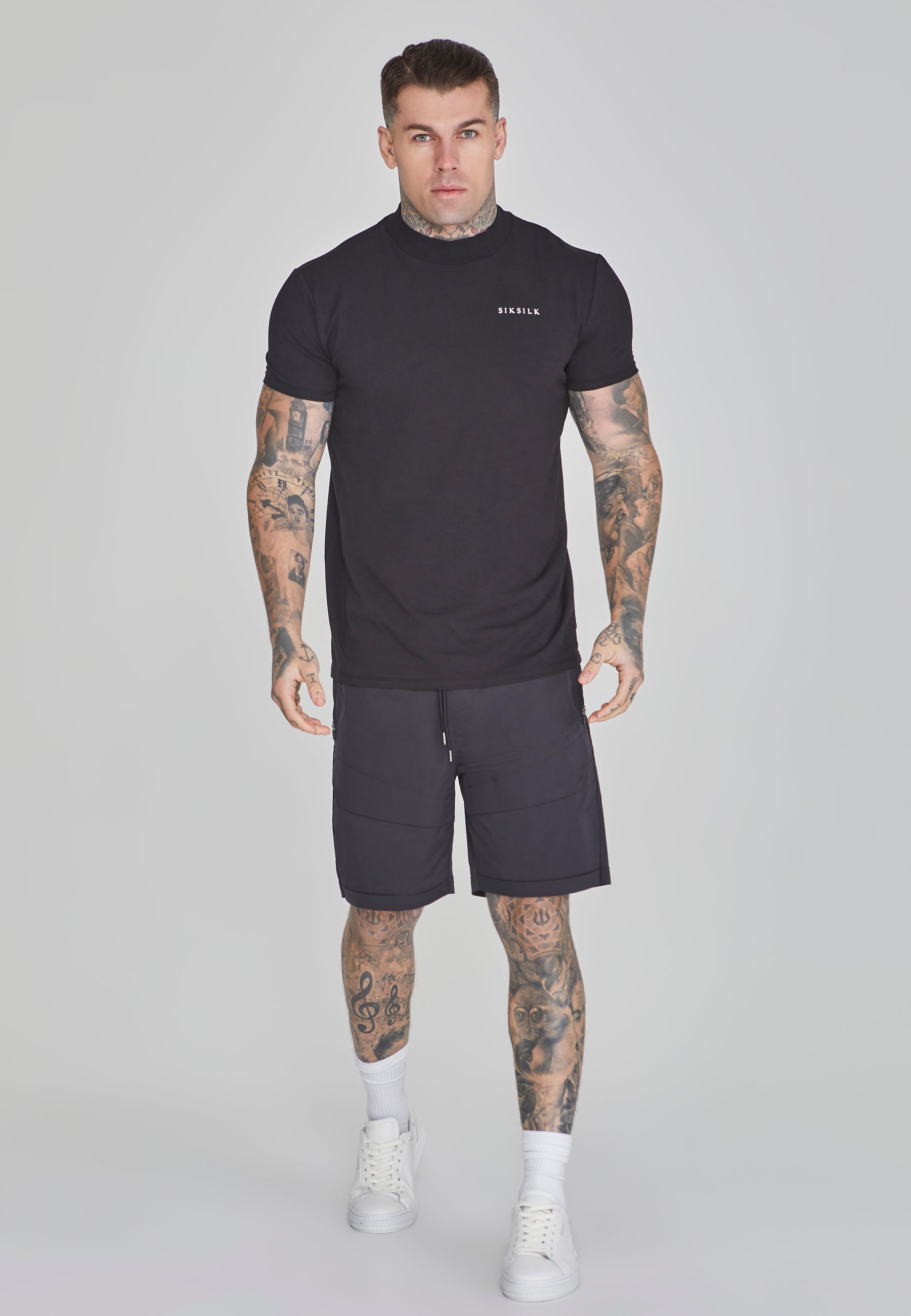 Muscle Fit T-Shirt in Black T-Shirts SikSilk