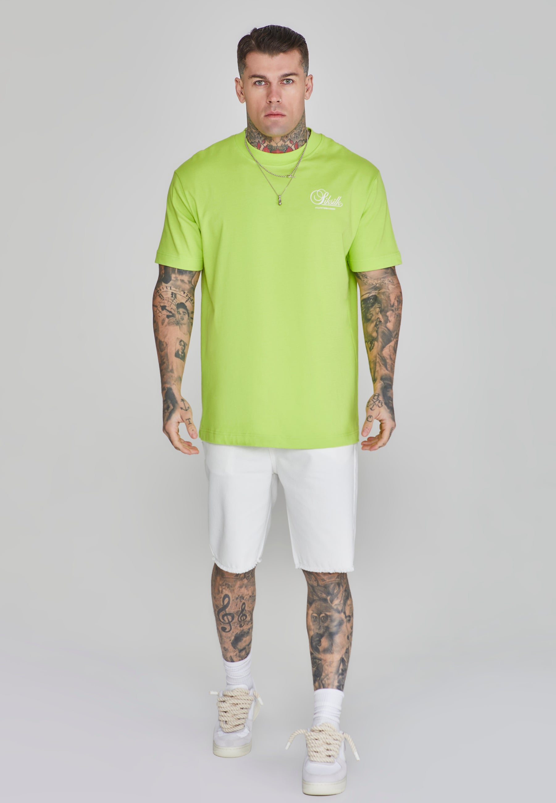 Denim Shorts in White Jeansshorts SikSilk