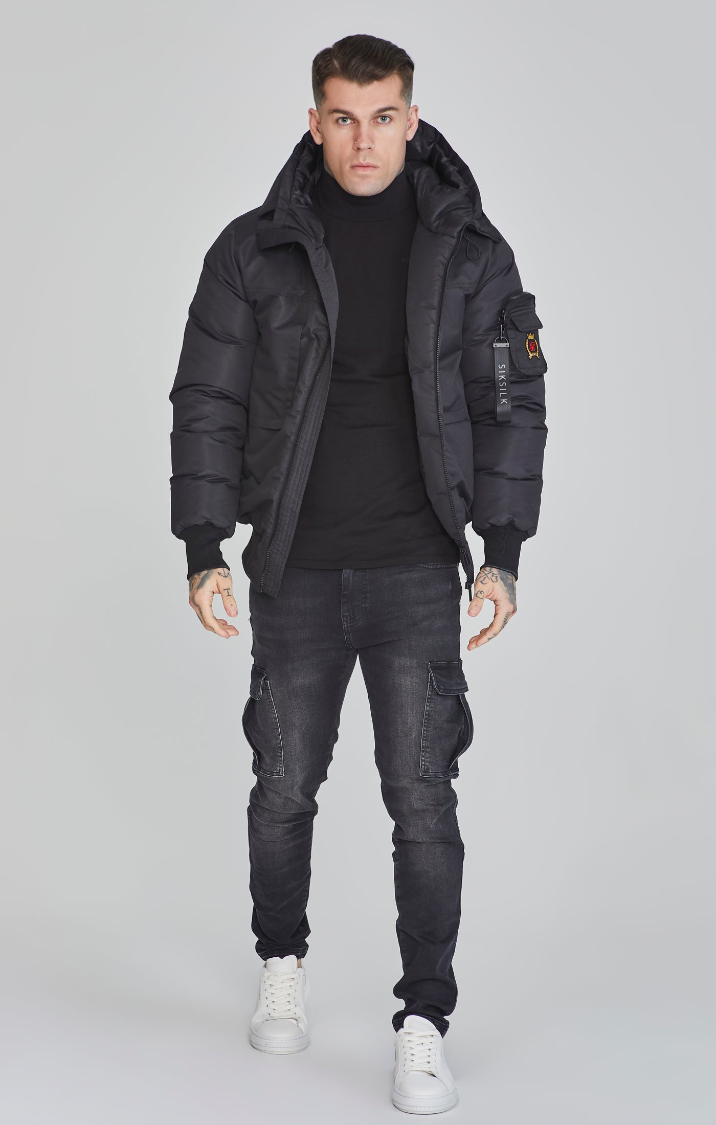Bomber Jacket in Black Jacken SikSilk