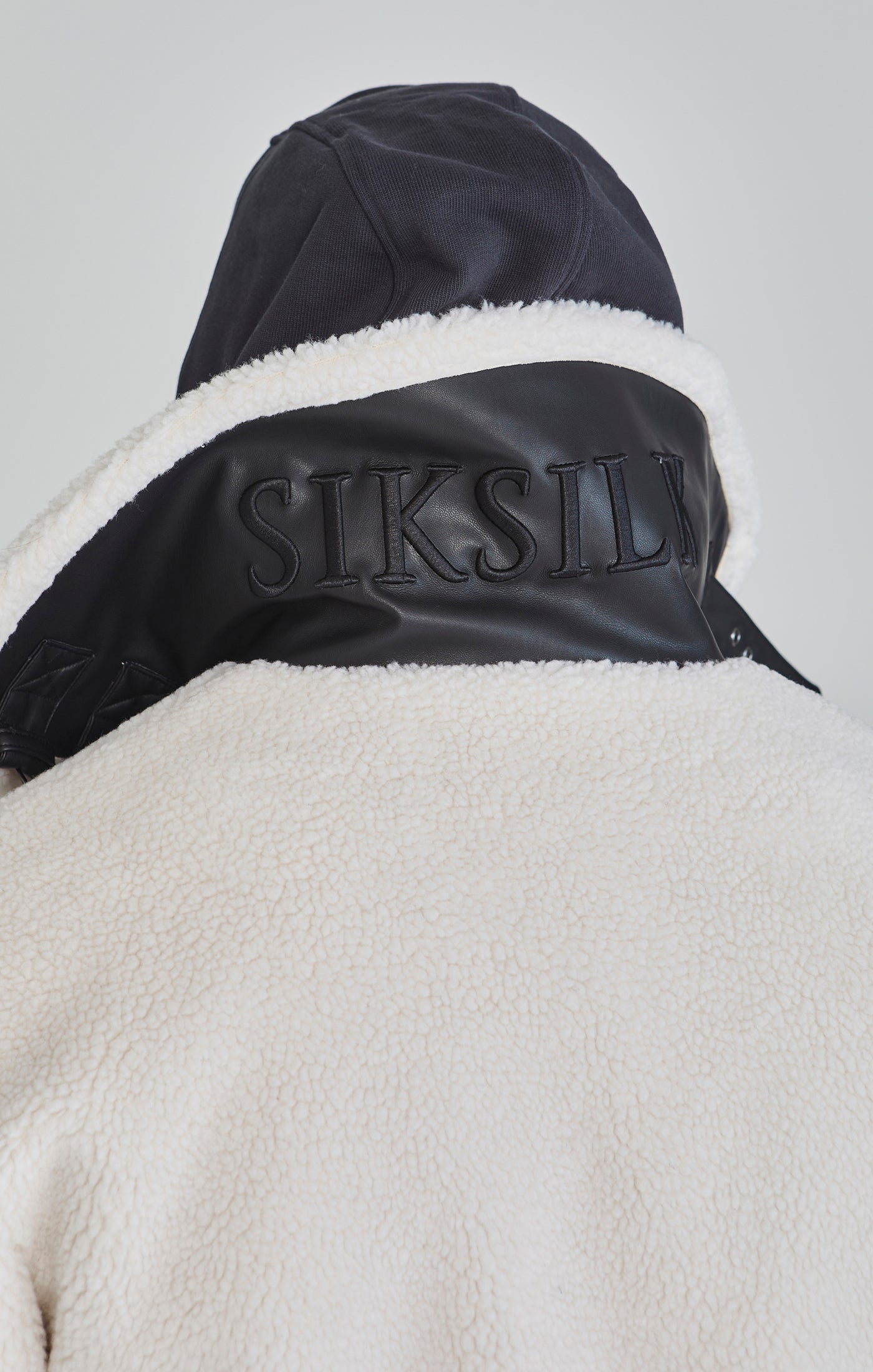 Bomber Jacket in Ecru Jacken SikSilk