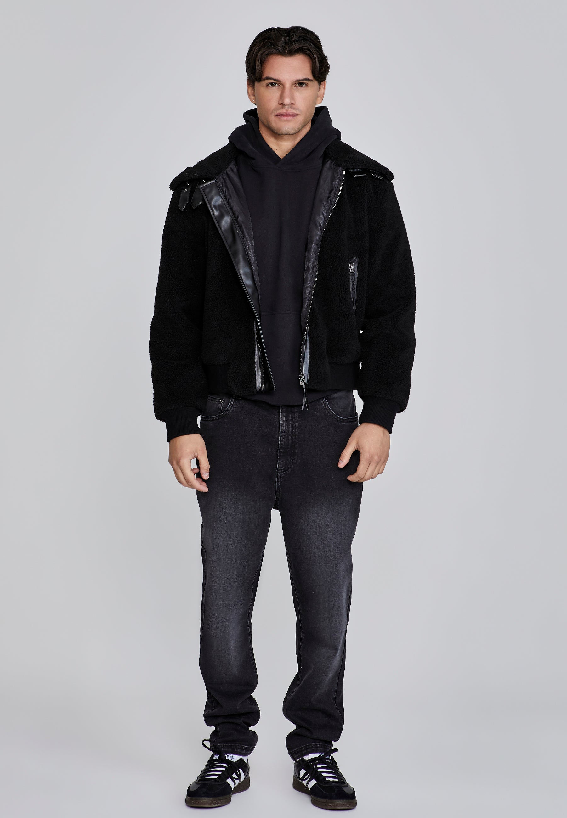 Sherpa Bomber Jacket in Black Jacken SikSilk