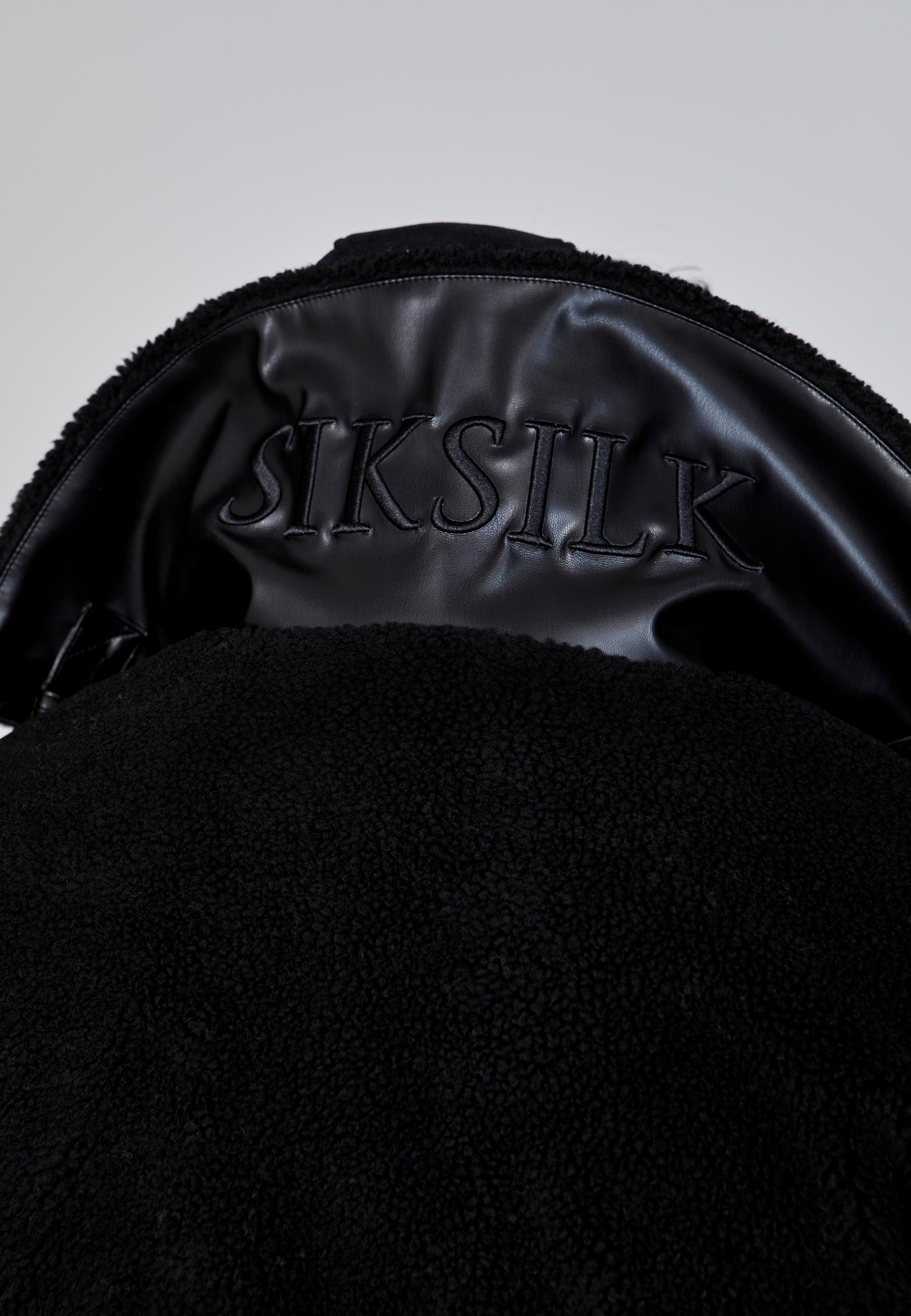 Sherpa Bomber Jacket in Black Jacken SikSilk