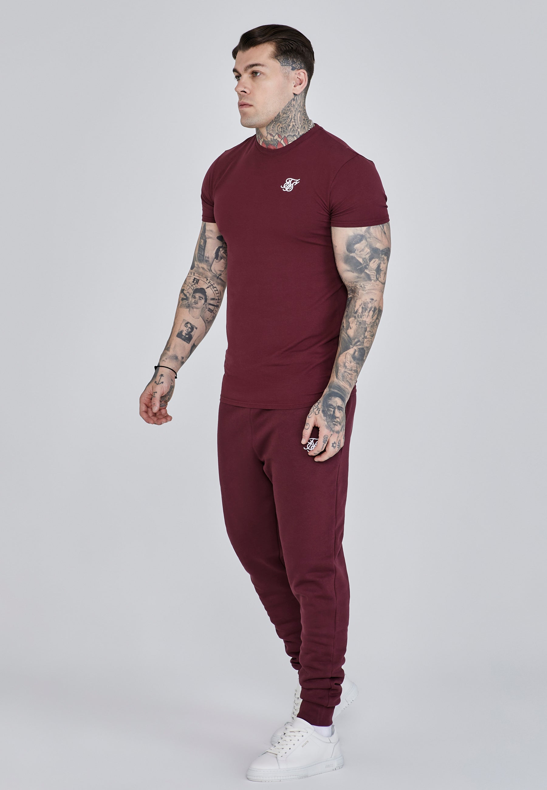 Essentials T-Shirt in Burgundy T-Shirts SikSilk