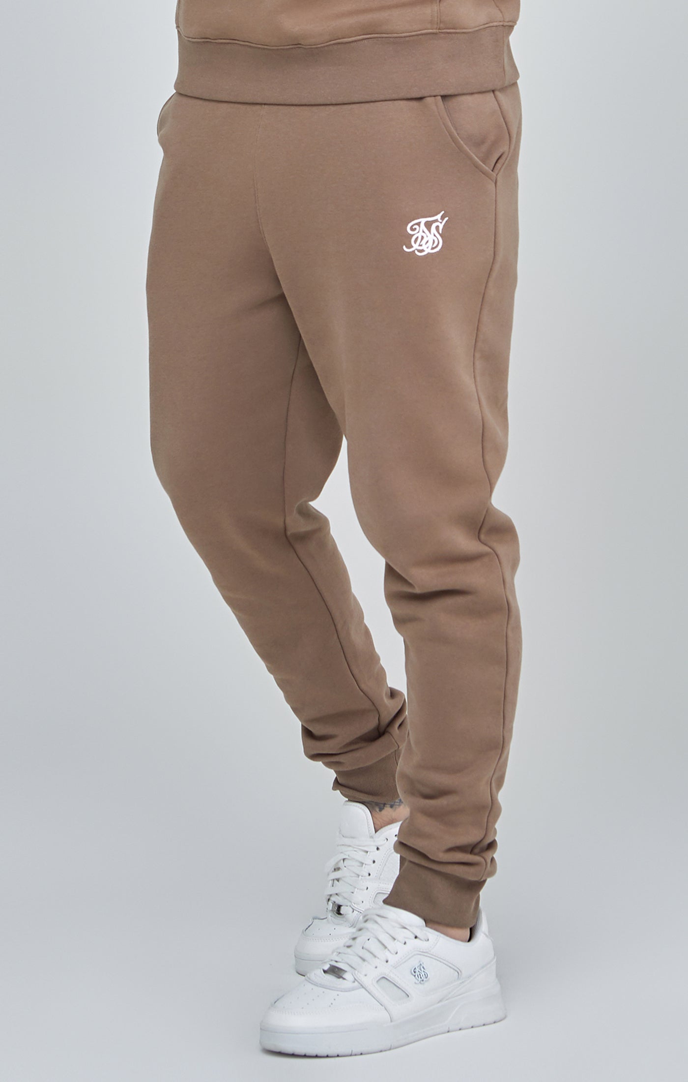 Essentials Joggers in Brown Hosen SikSilk