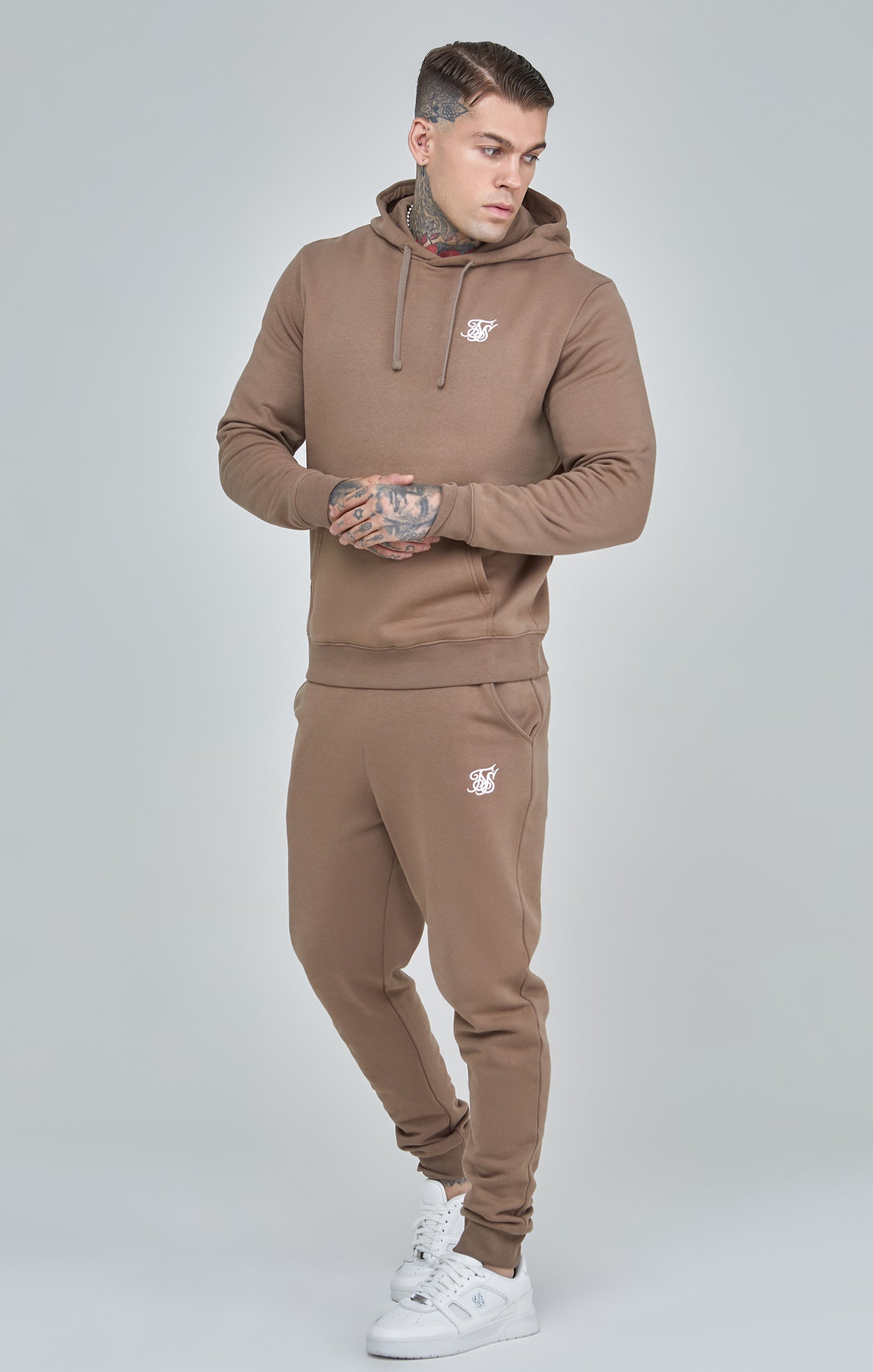 Essentials Overhead Hoodie in Brown Kapuzenpullover SikSilk