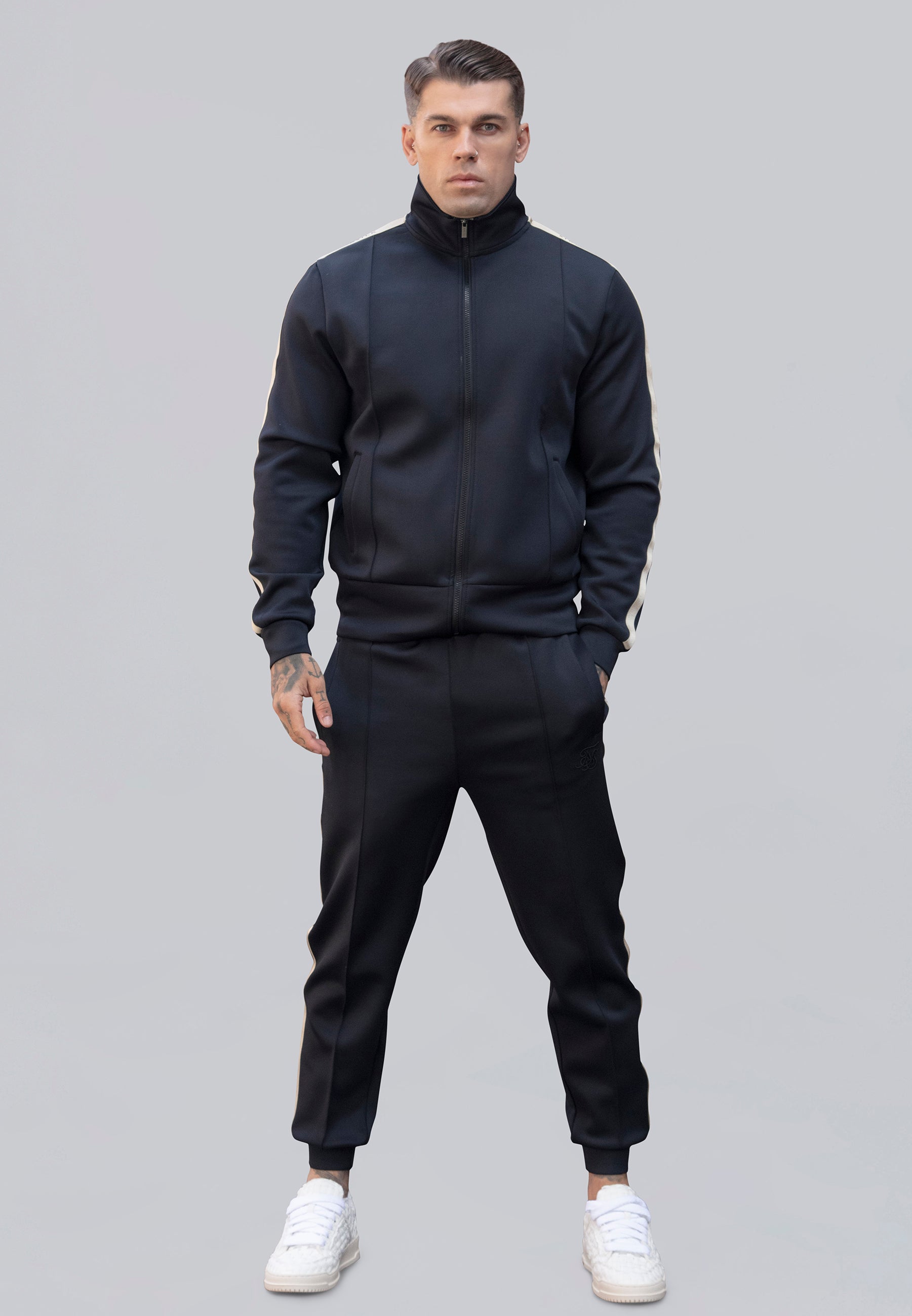 Track Top in Black Sweatjacken SikSilk