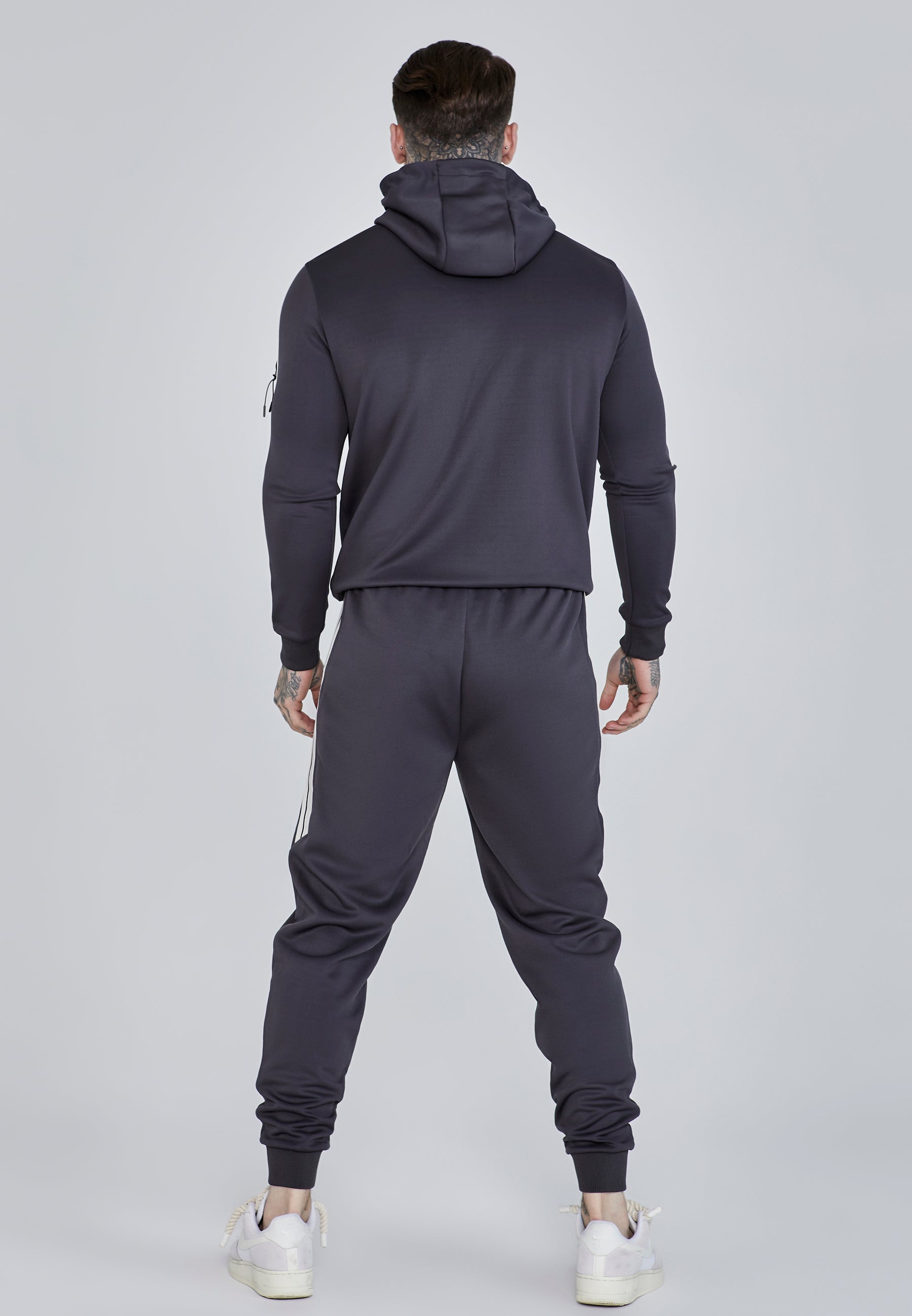Relaxed Fit Joggers in Grey Hosen SikSilk
