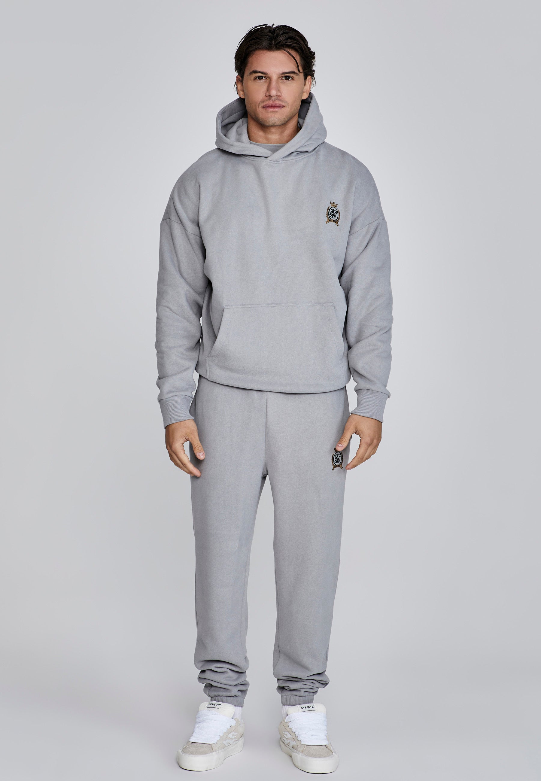 Relaxed Fit Joggers in Grey Hosen SikSilk