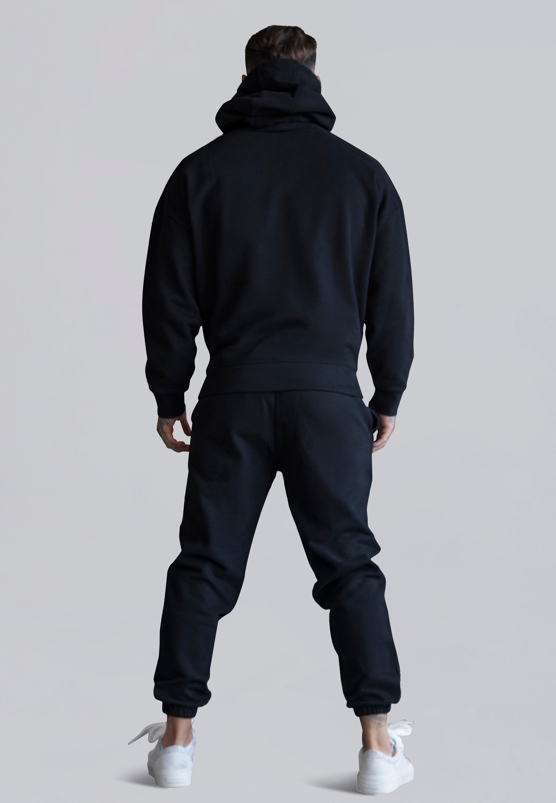 Pullover Hoodie in Black Kapuzenpullover SikSilk