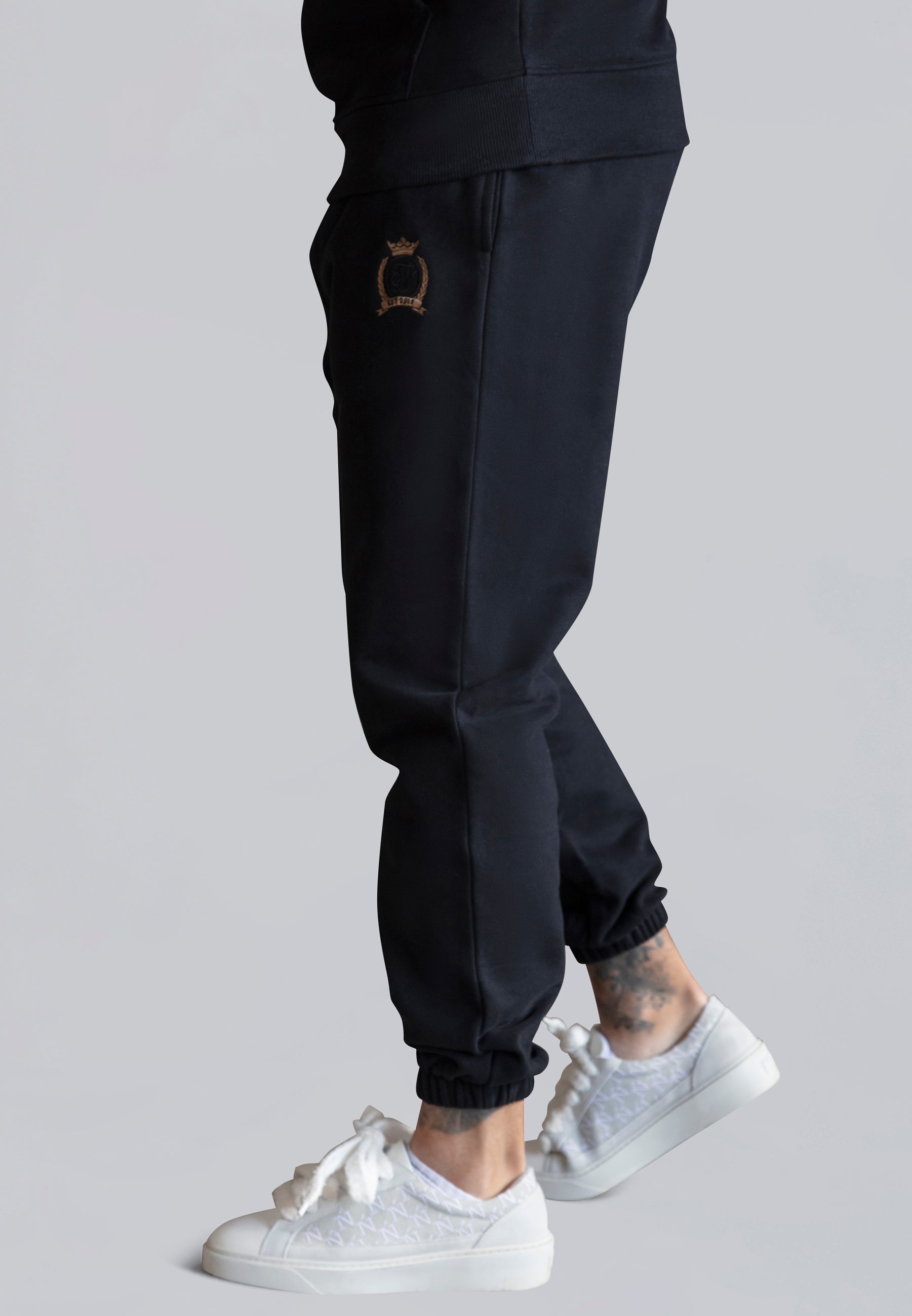 Relaxed Fit Joggers in Black Hosen SikSilk