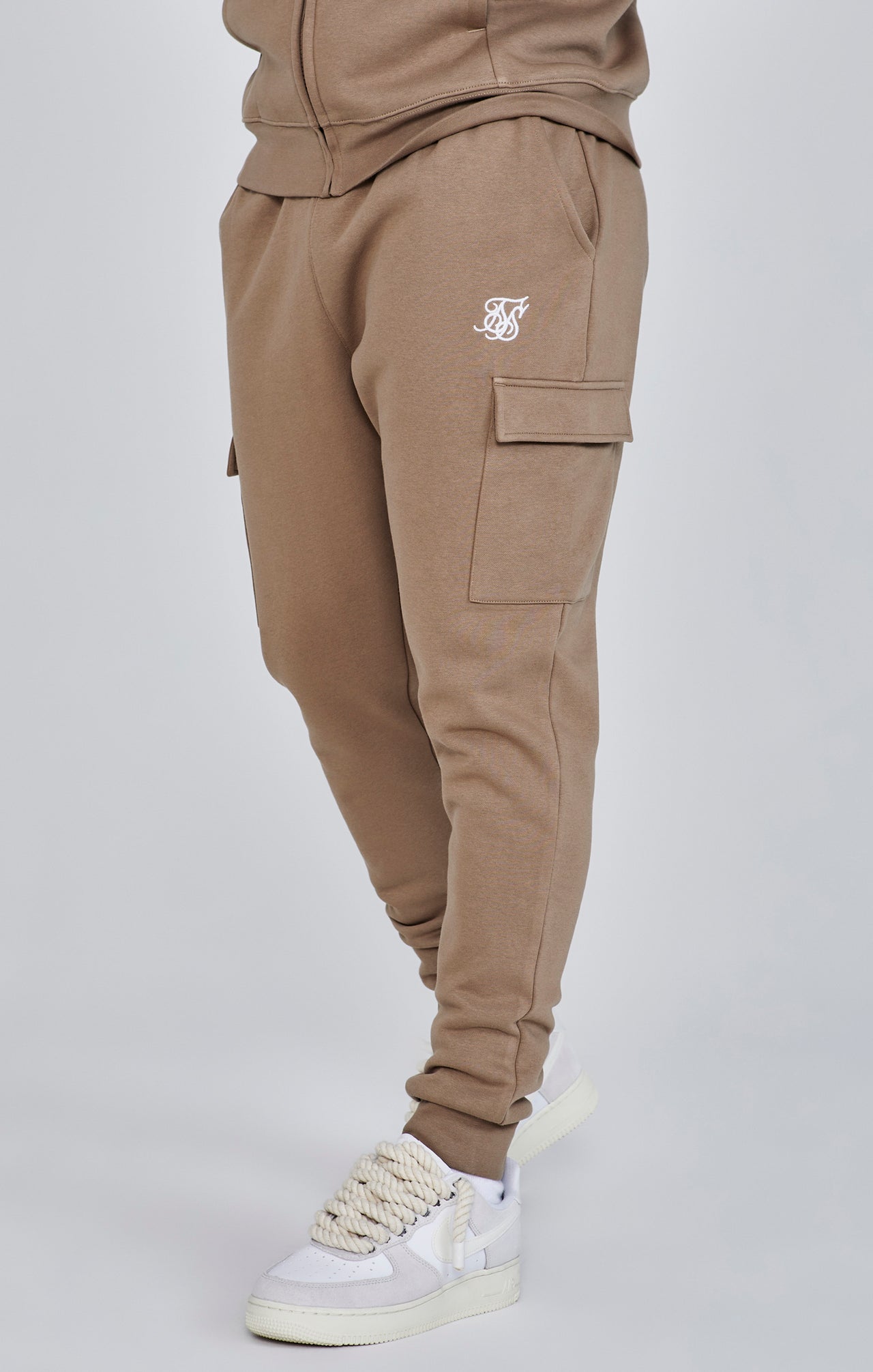 Essentials Cargo Joggers in Brown Hosen SikSilk