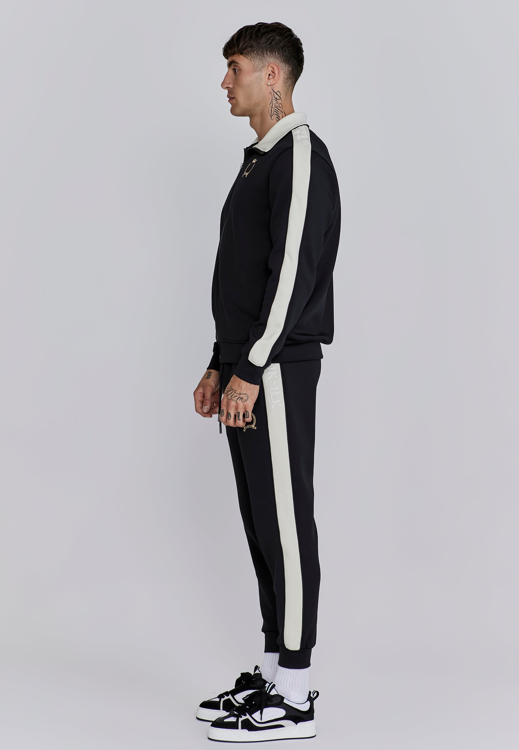 Crest Track Top in Black Sweatjacken SikSilk