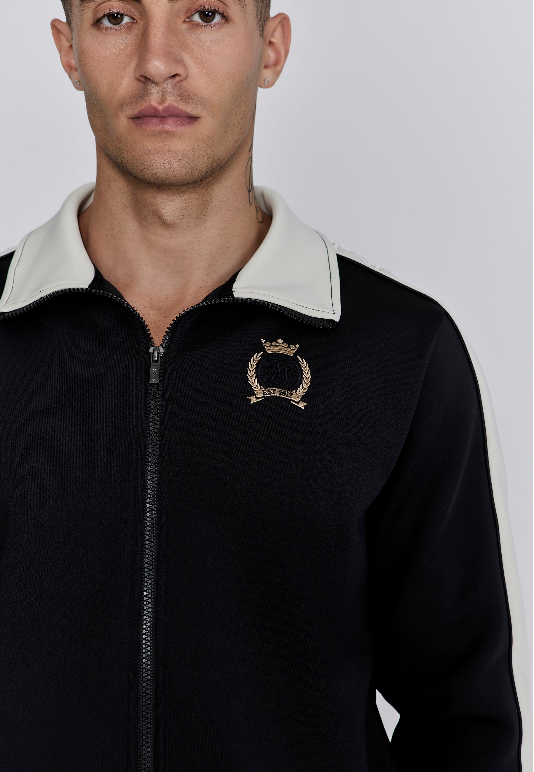 Crest Track Top in Black Sweatjacken SikSilk
