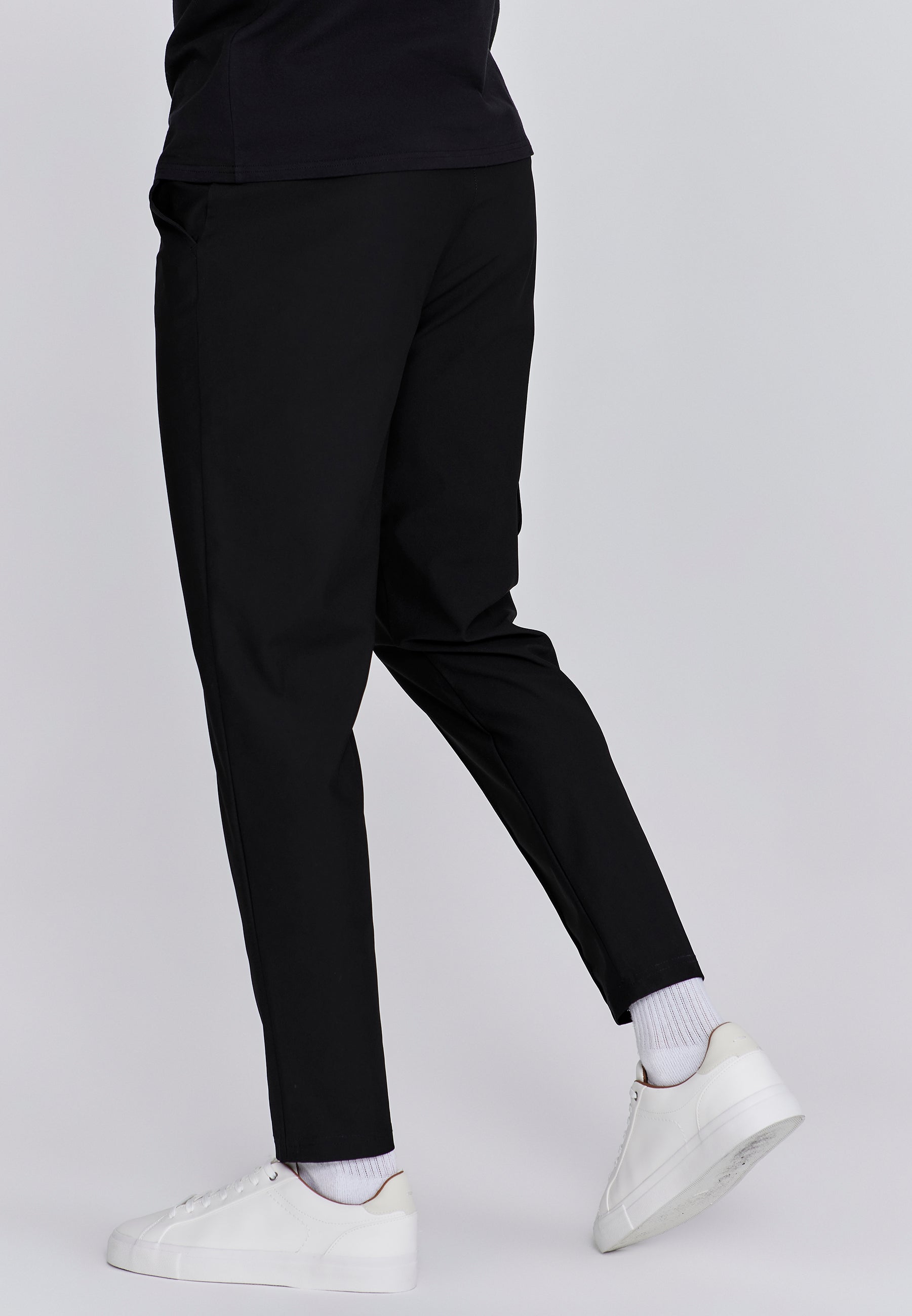 Flight Cargo Pant in Black Hosen SikSilk