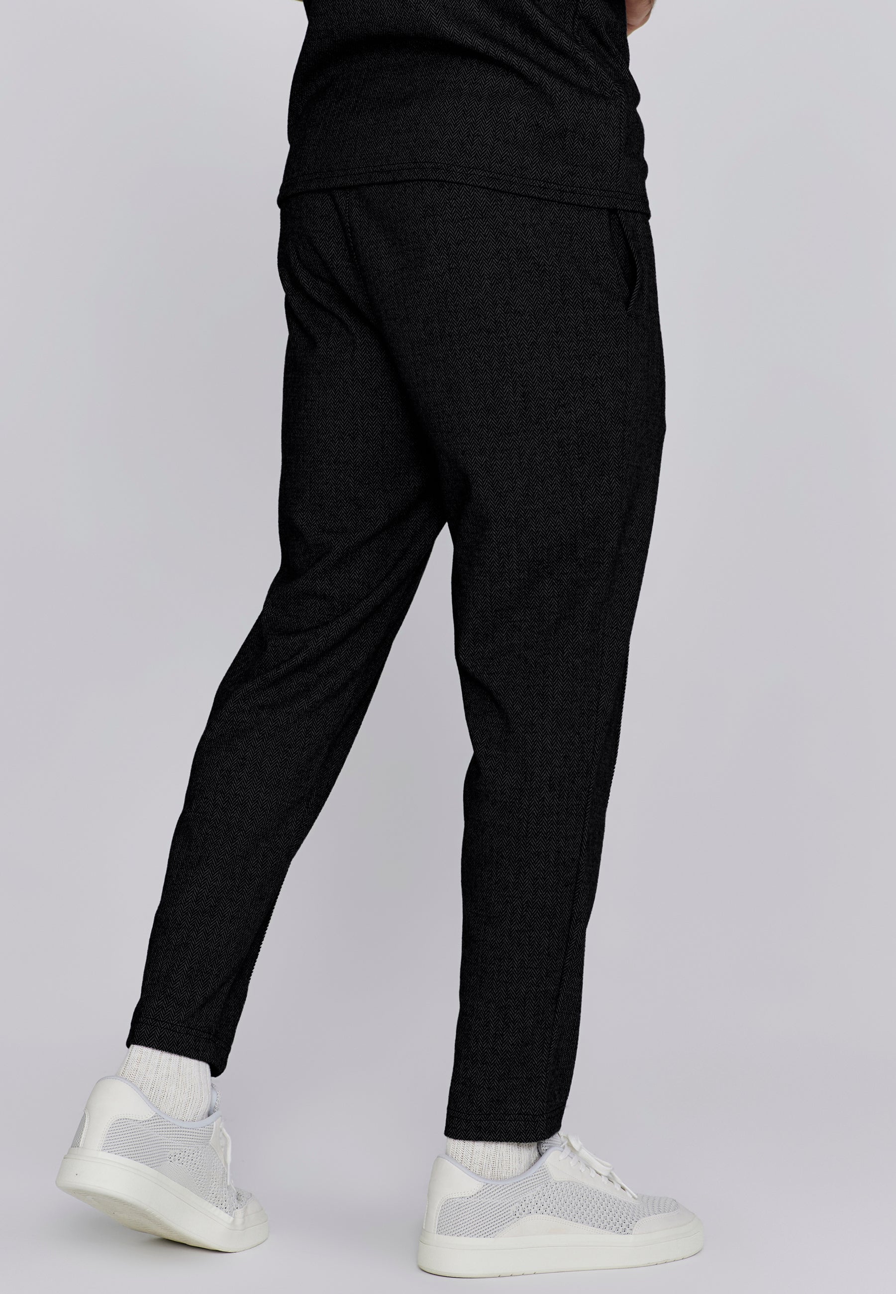 Smart Jogger in Black Hosen SikSilk