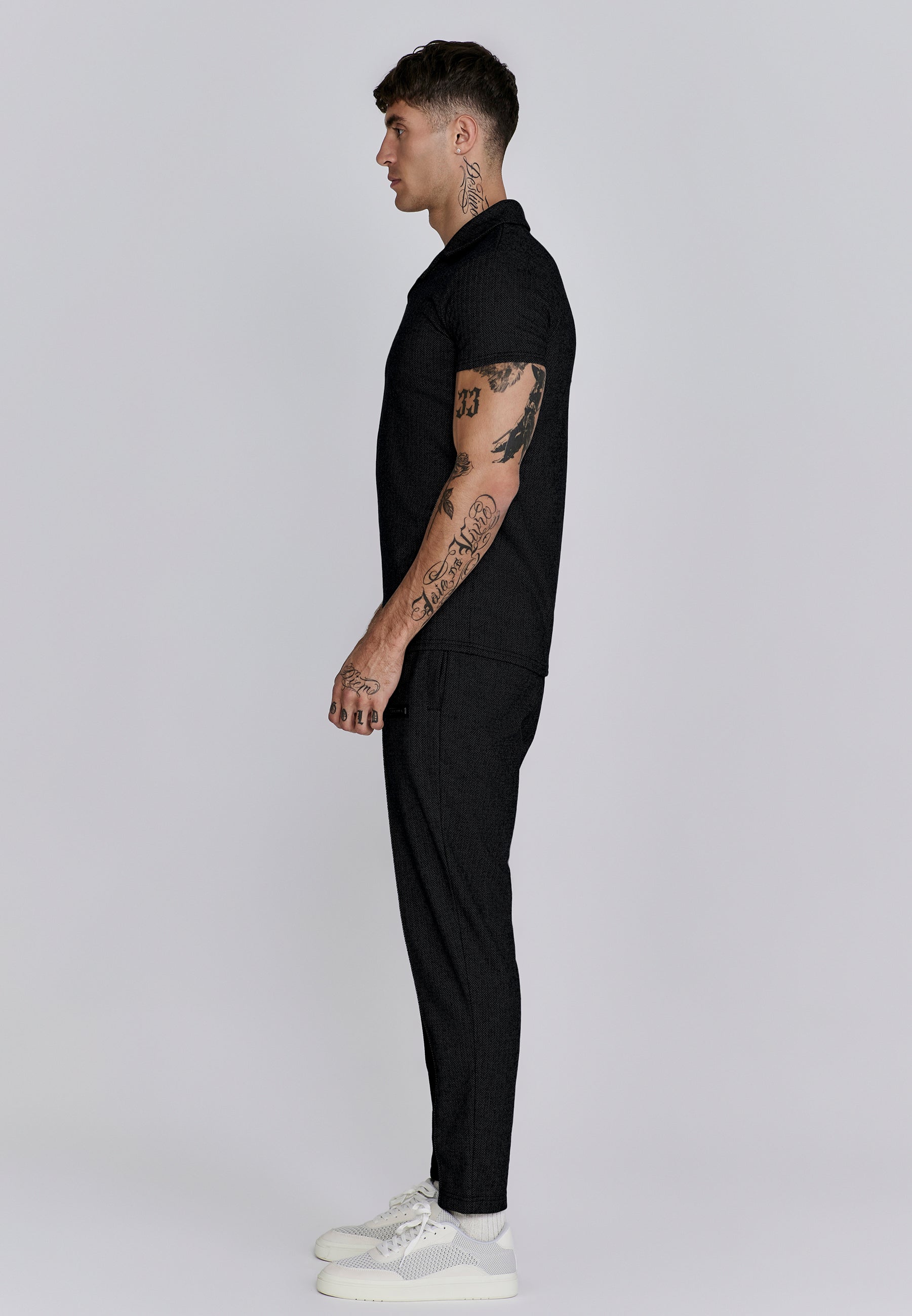 Smart T-Shirt in Black T-Shirts SikSilk