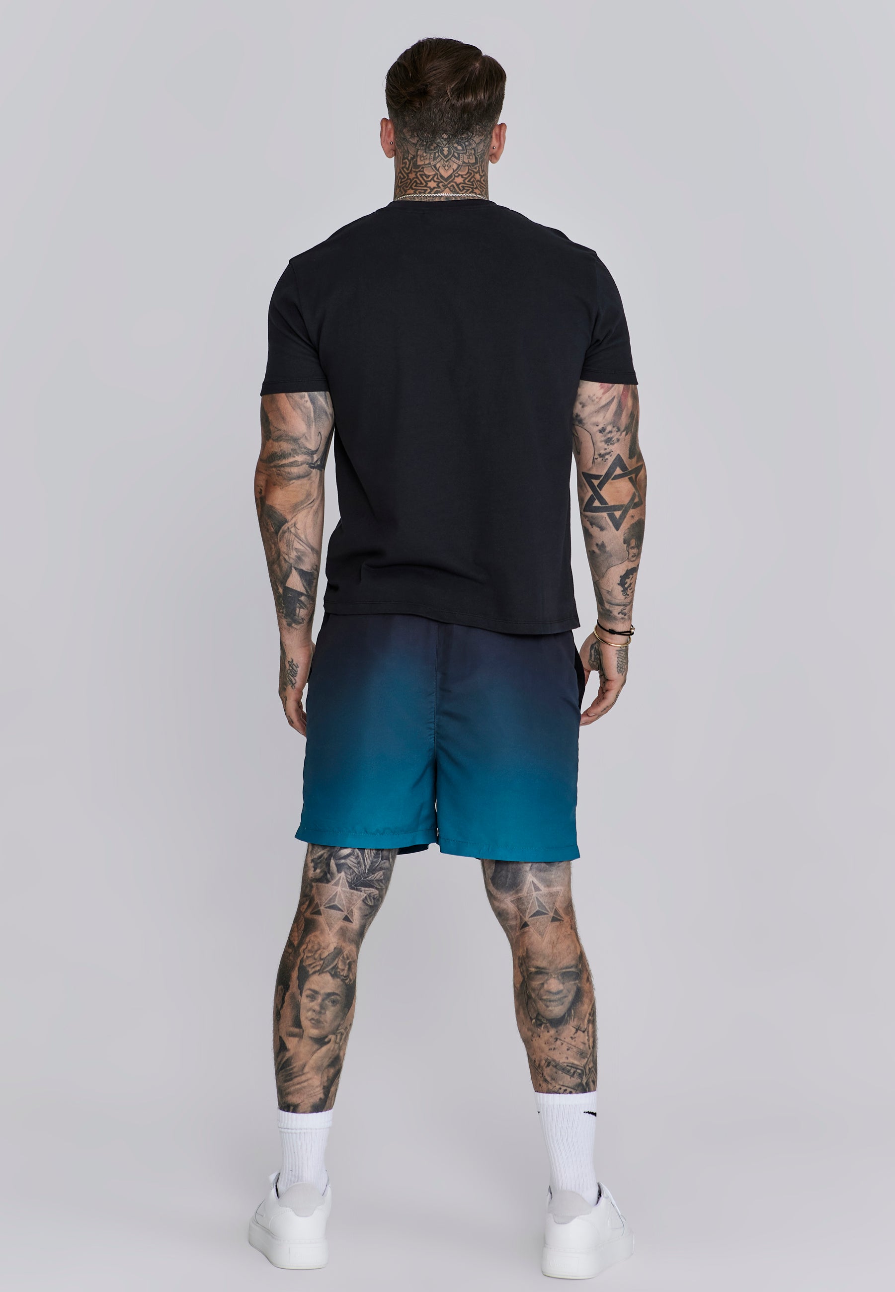 Fade Swim Shorts in Black, Teal Badehosen SikSilk
