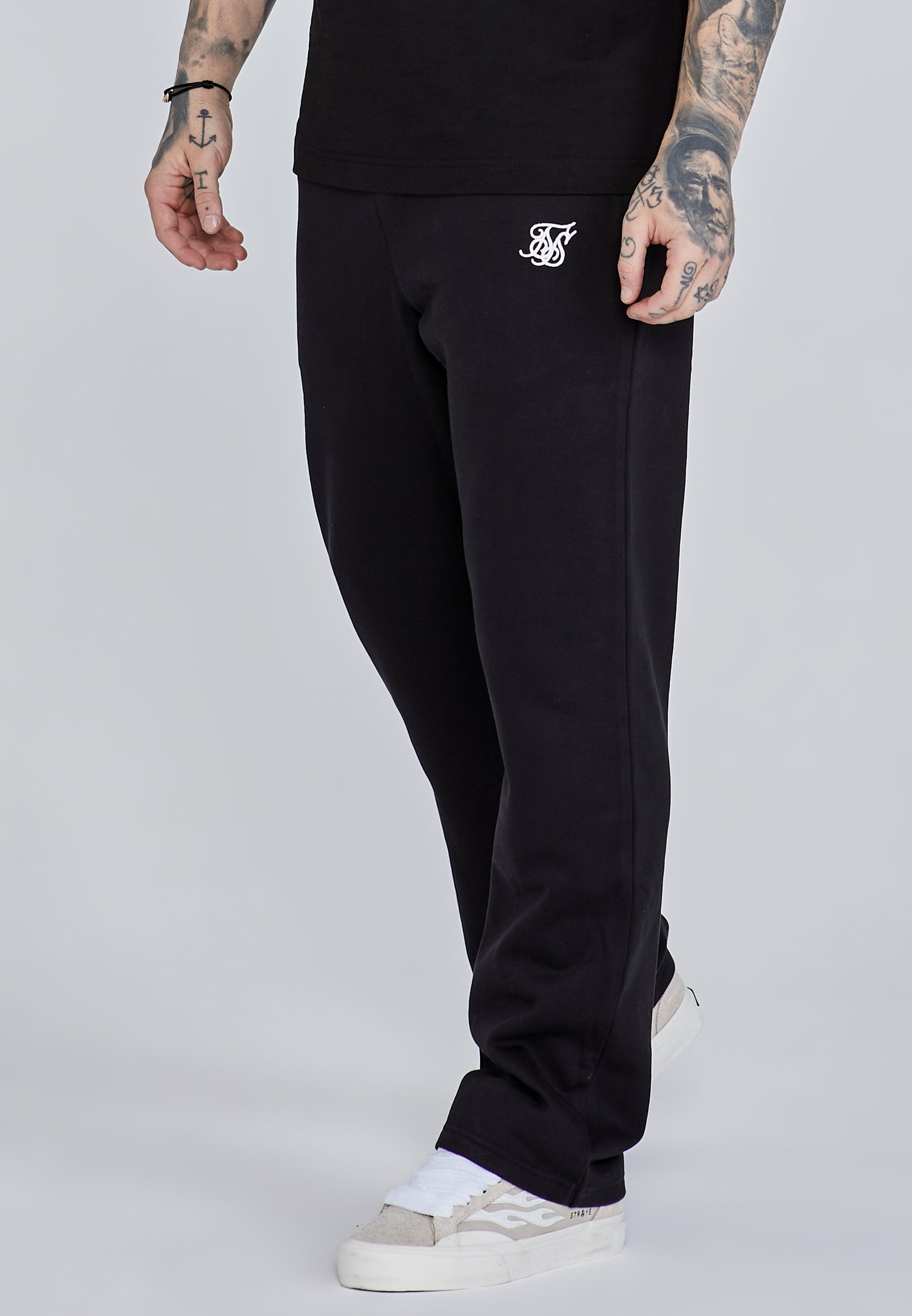 Track Pants in Black Hosen SikSilk
