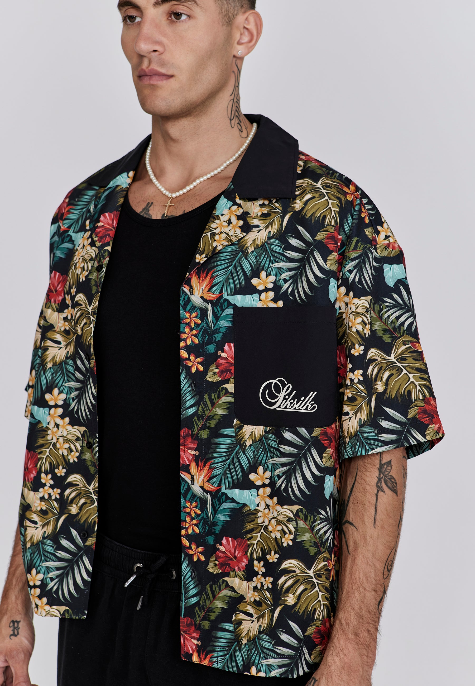 Resort Shirt in Multi Hemden SikSilk